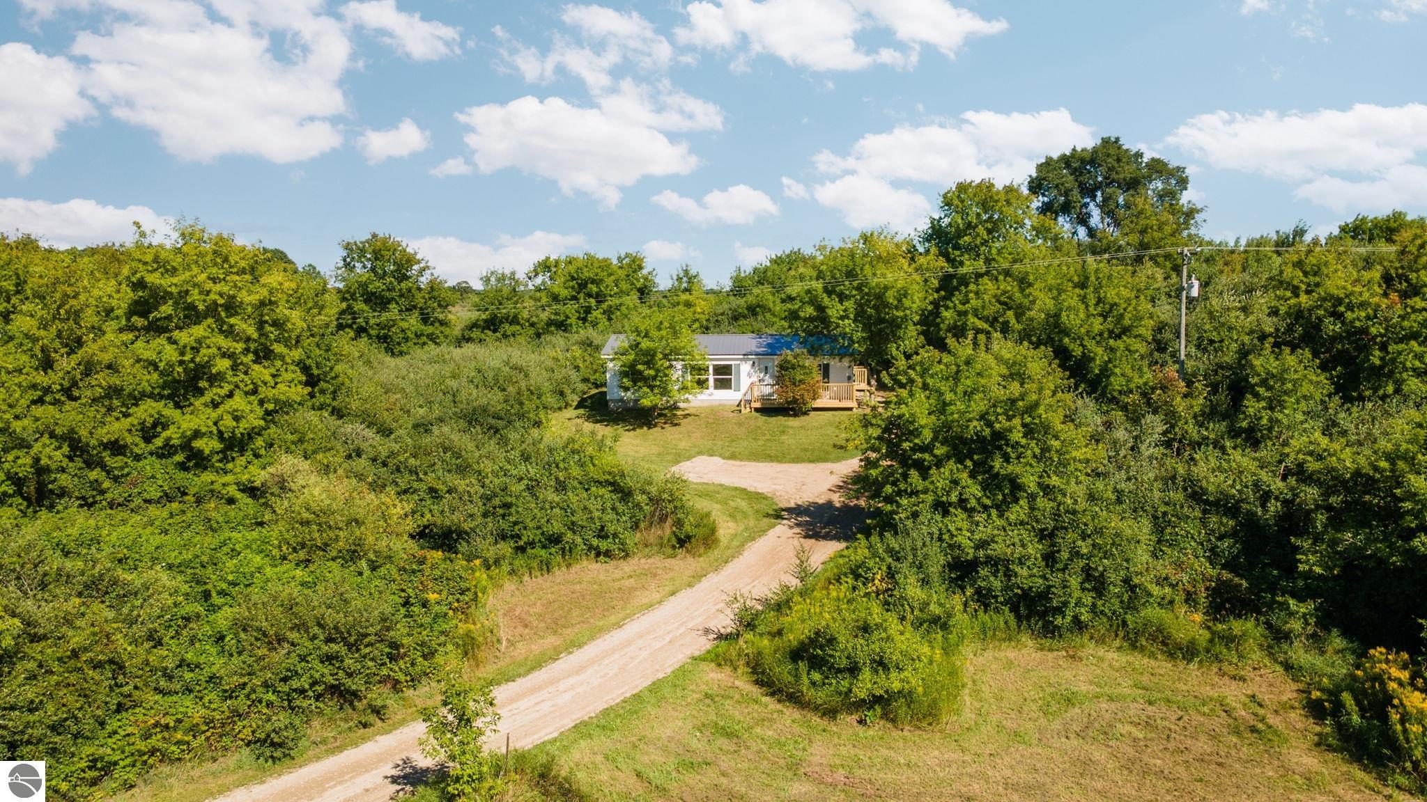 8875 Rahe Road, Kingsley, MI 49649 — Photo 9