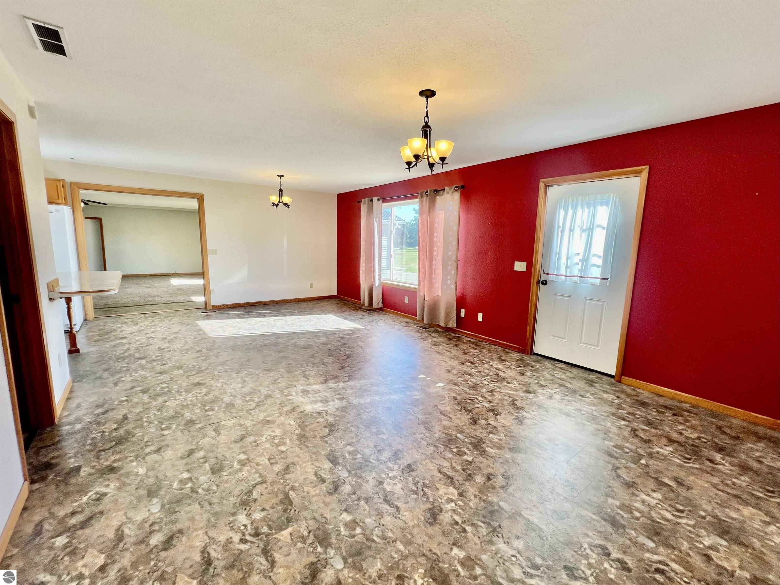 10911 E Lake Montcalm Road, Riverdale, MI 48877 — Photo 10