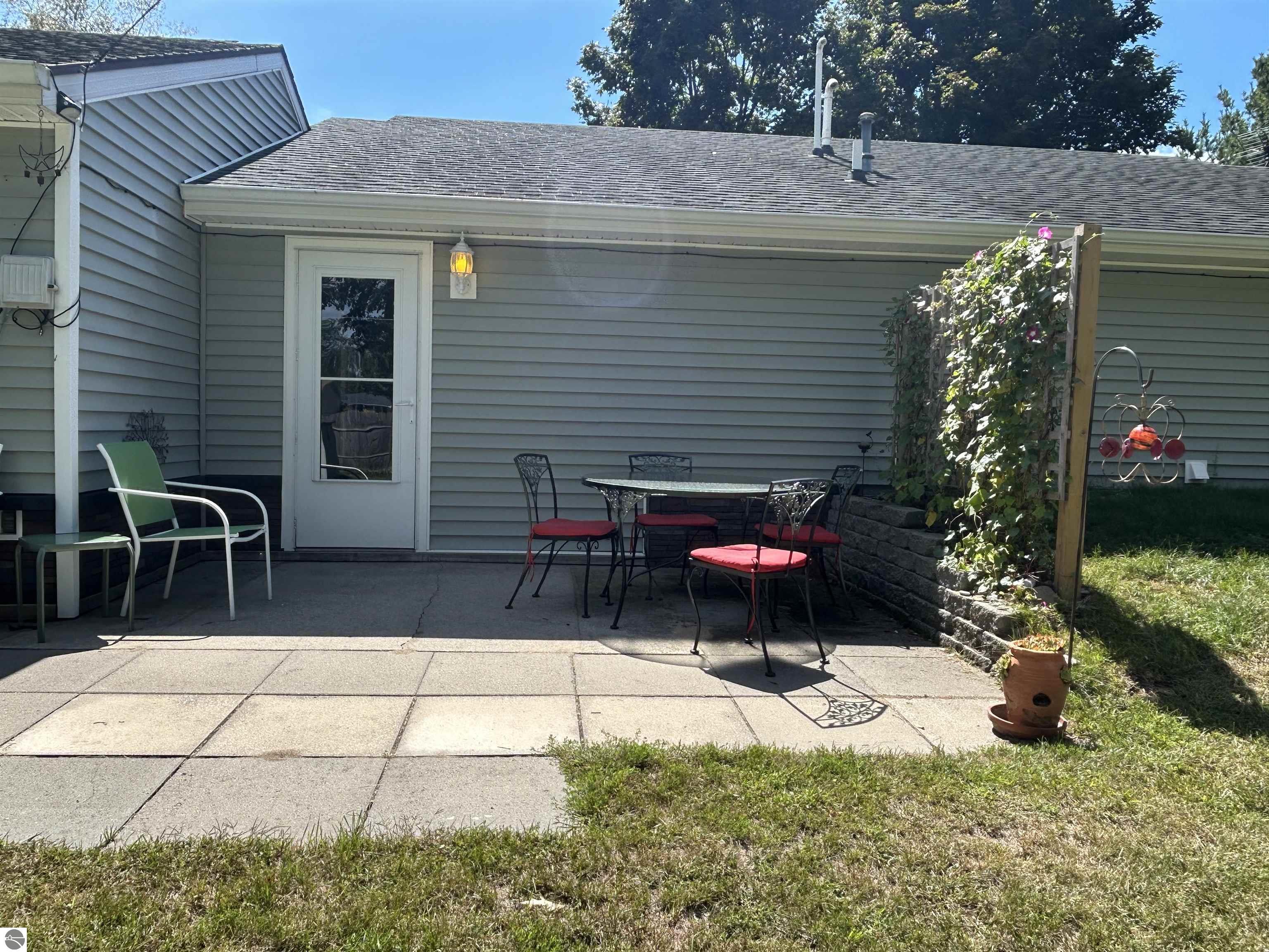 150 Roberta Drive, Tawas City, MI 48763 — Photo 6