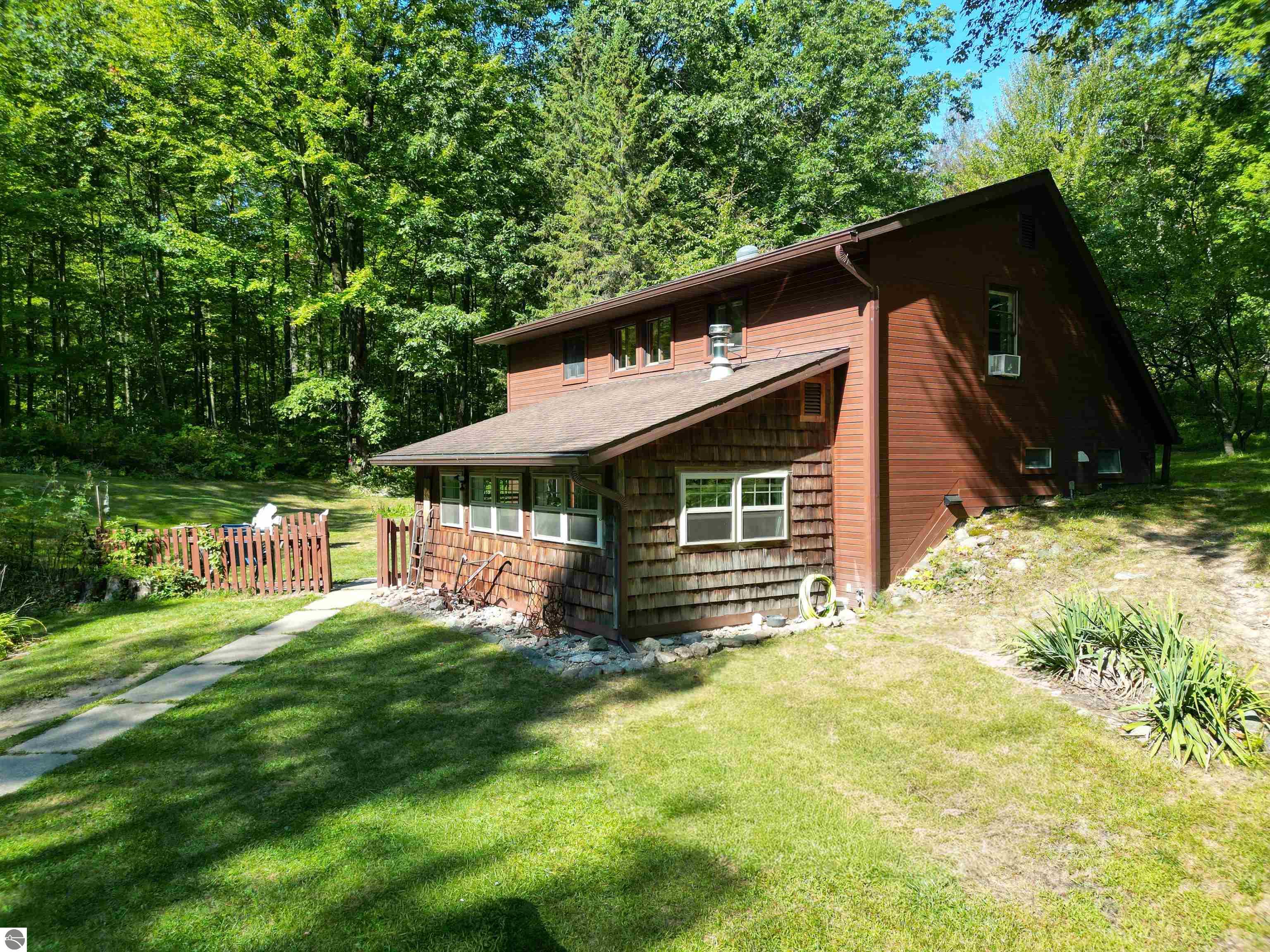 4518 W Vernon Road, Weidman, MI 48893 — Photo 2