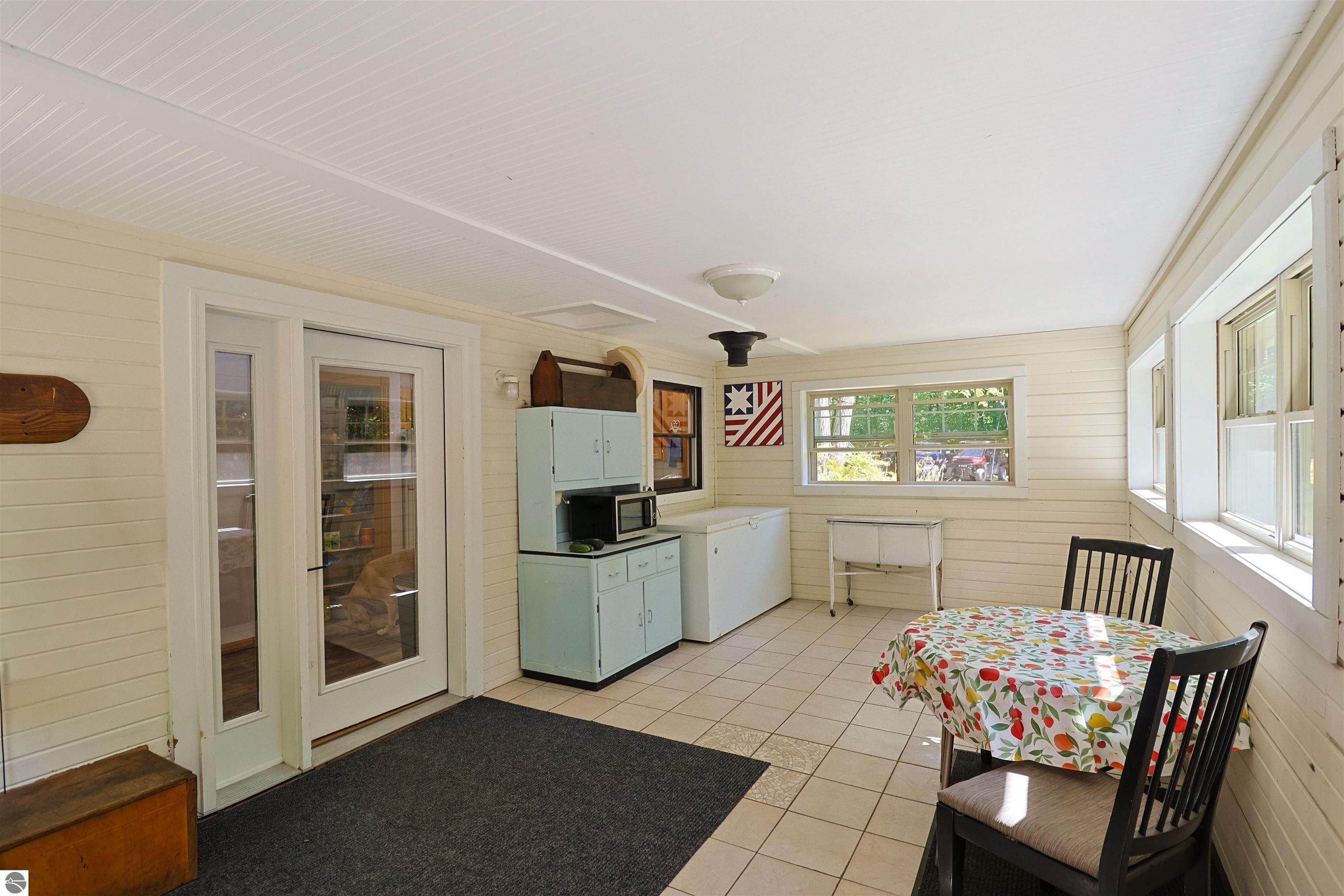 4518 W Vernon Road, Weidman, MI 48893 — Photo 8