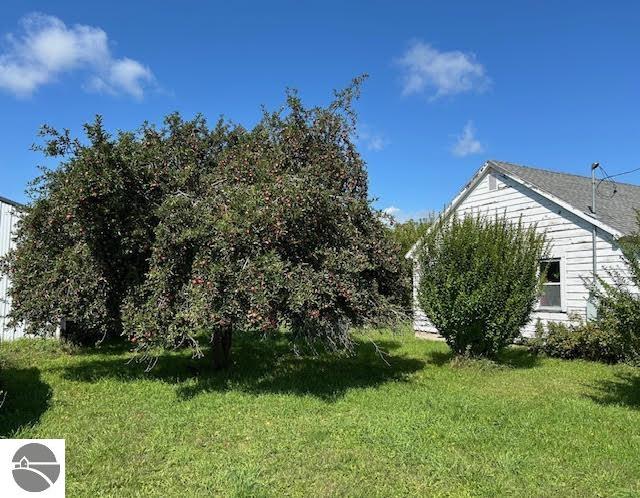 428 S Barry Road, Ithaca, MI 48847 — Photo 2