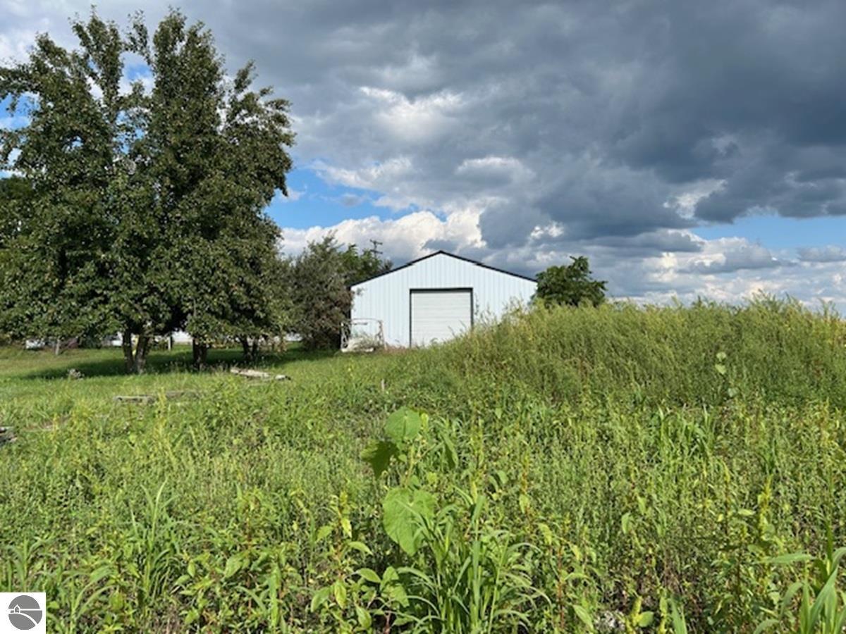 428 S Barry Road, Ithaca, MI 48847 — Photo 12