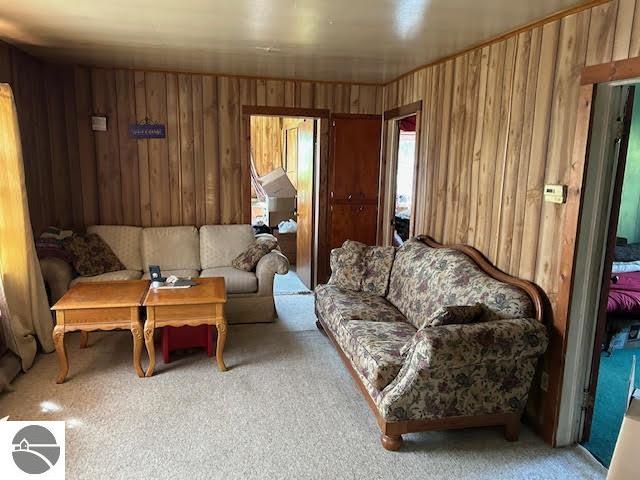 428 S Barry Road, Ithaca, MI 48847 — Photo 3