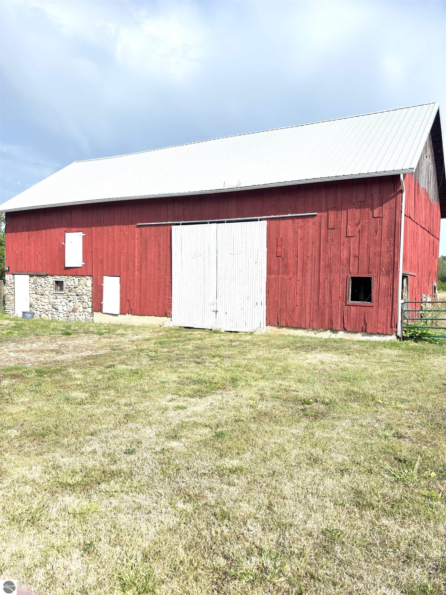 3691 E Rosebush Road, Rosebush, MI 48878 — Photo 5