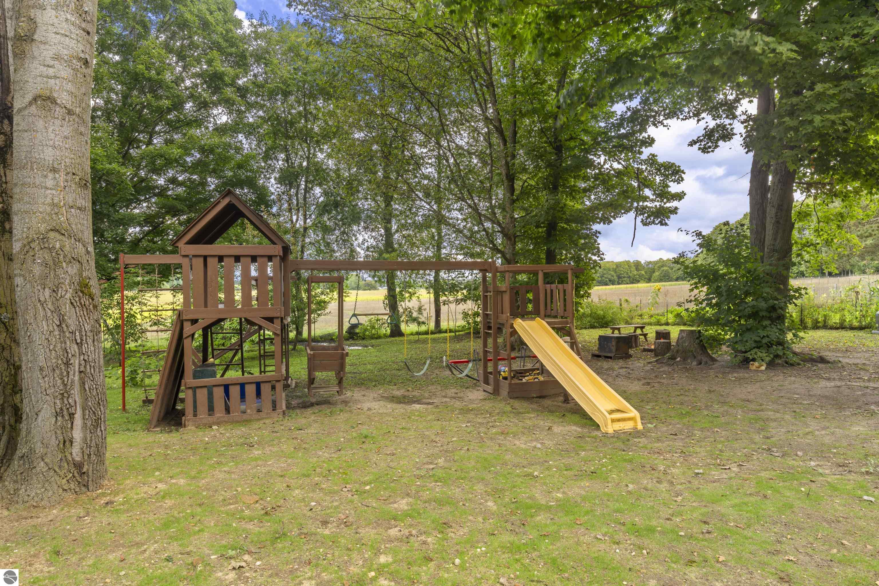 22800 Cadillac Highway, Copemish, MI 49625 — Photo 22