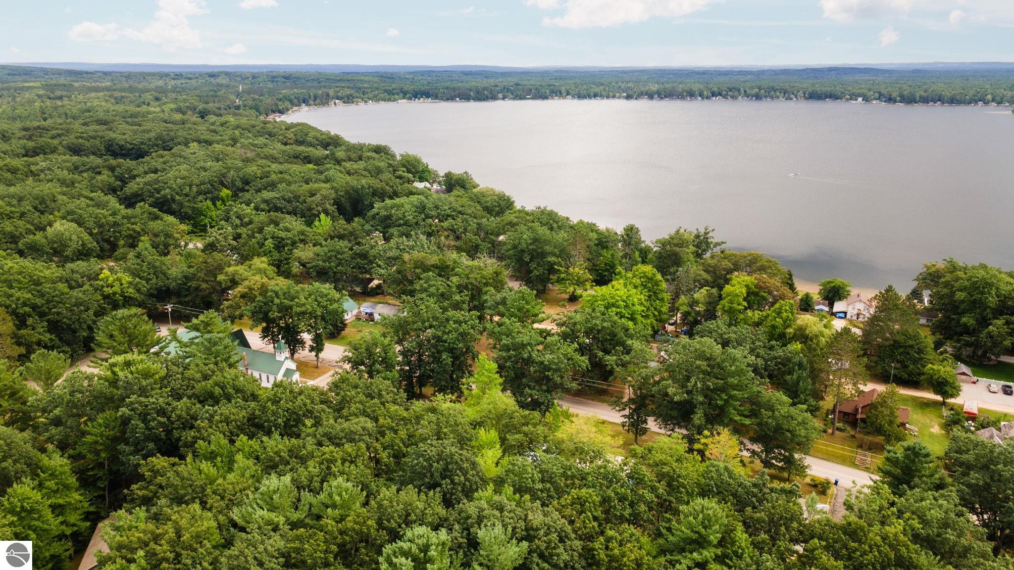 404 Merritt Street, Fife Lake, MI 49633 — Photo 3