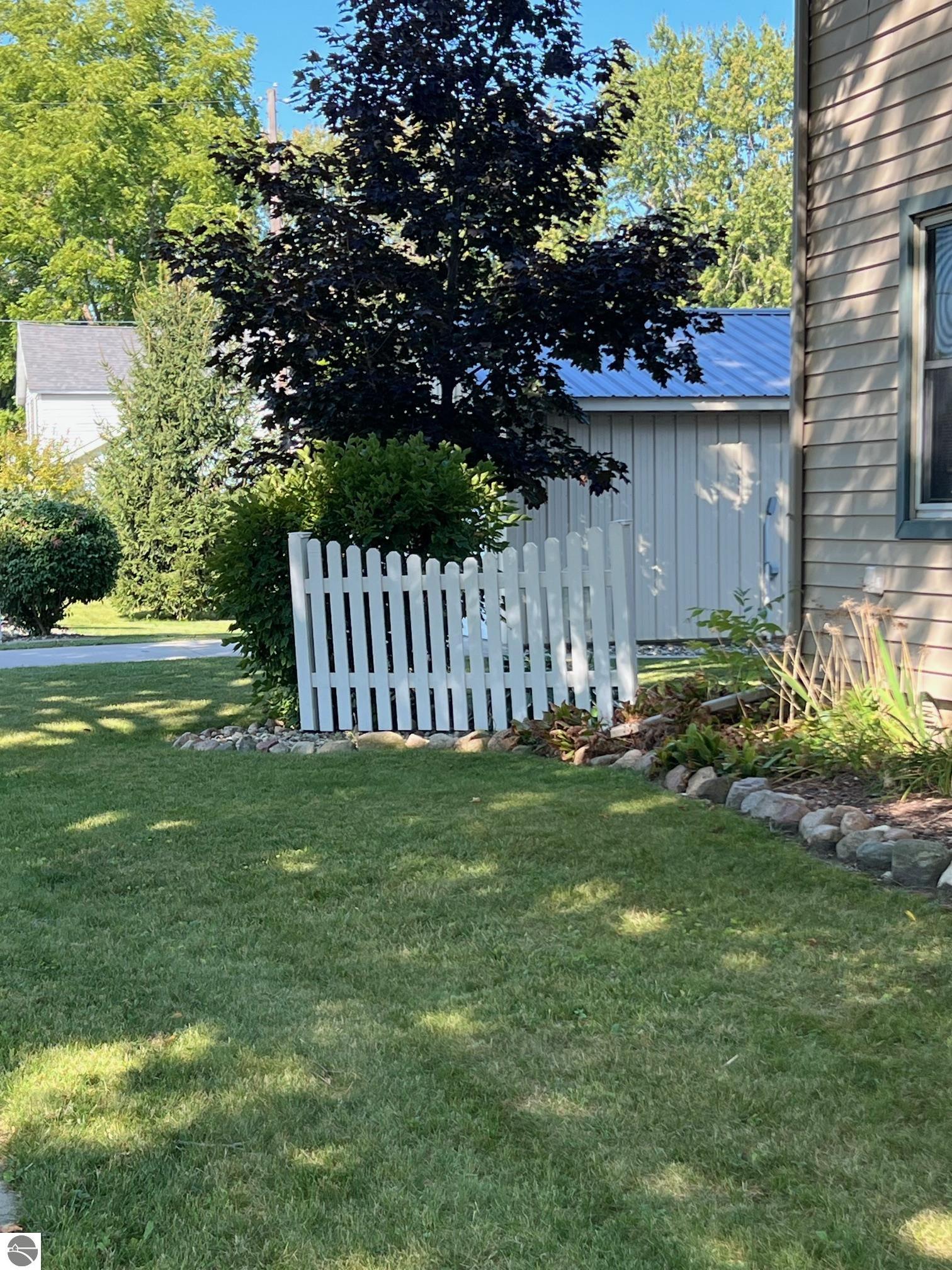 203 N Elm Street, Ithaca, MI 48847 — Photo 5