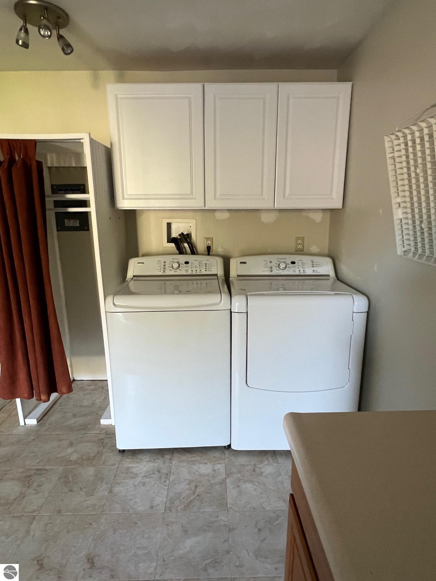 203 N Elm Street, Ithaca, MI 48847 — Photo 55