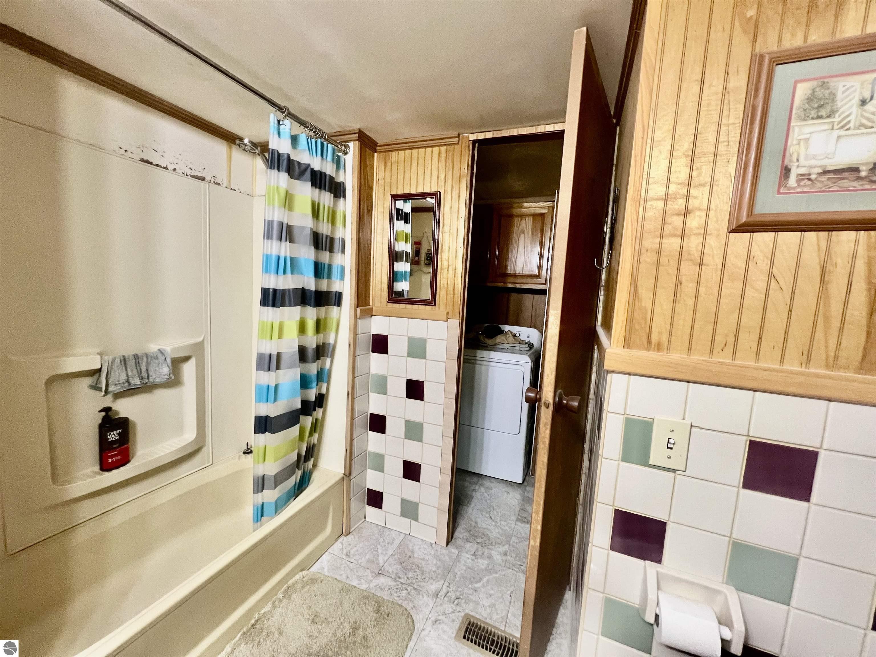 9990 N Lumberjack Road, Riverdale, MI 48877 — Photo 16