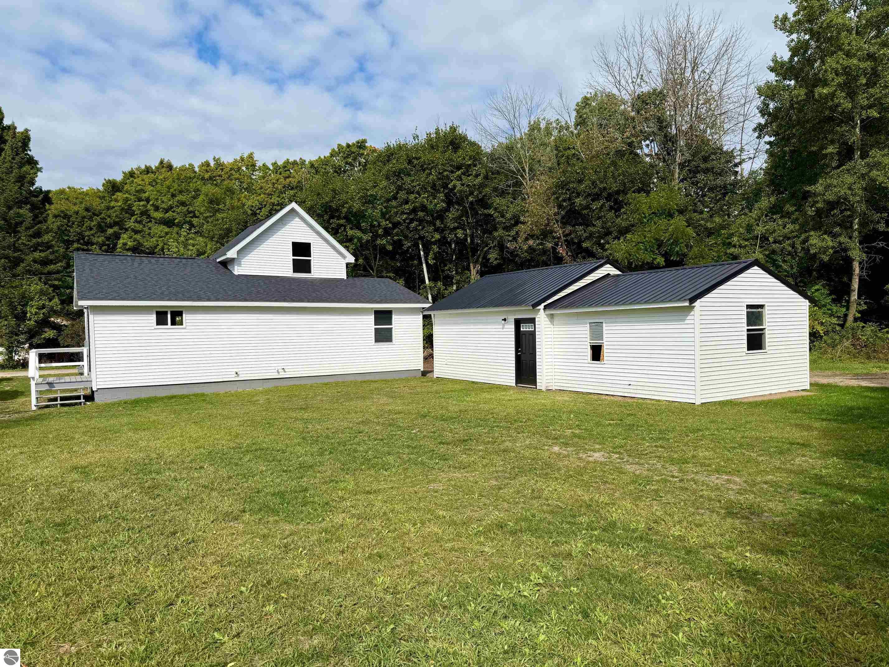 112 N White Street, Marion, MI 49665 — Photo 2