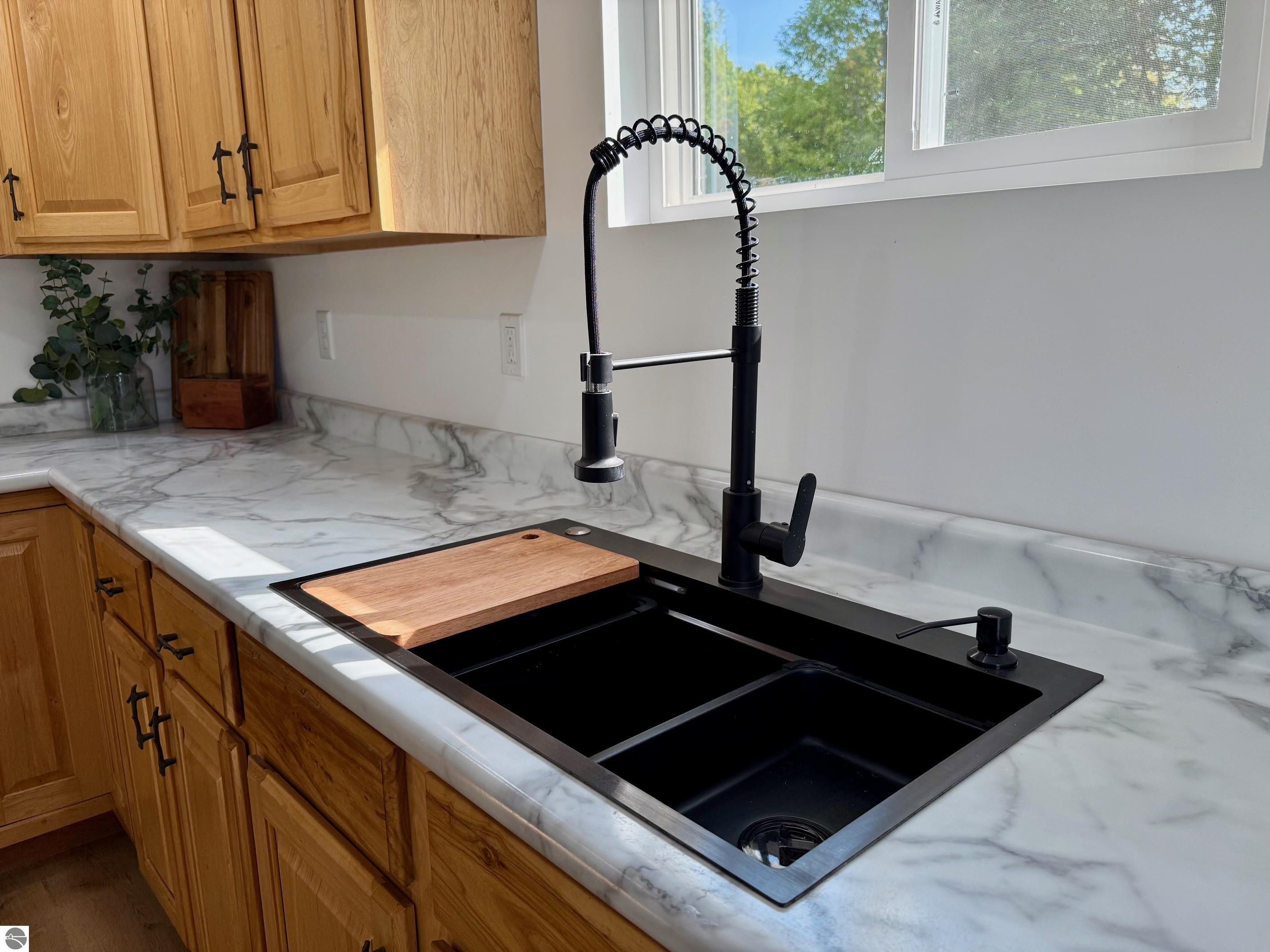 112 N White Street, Marion, MI 49665 — Photo 5
