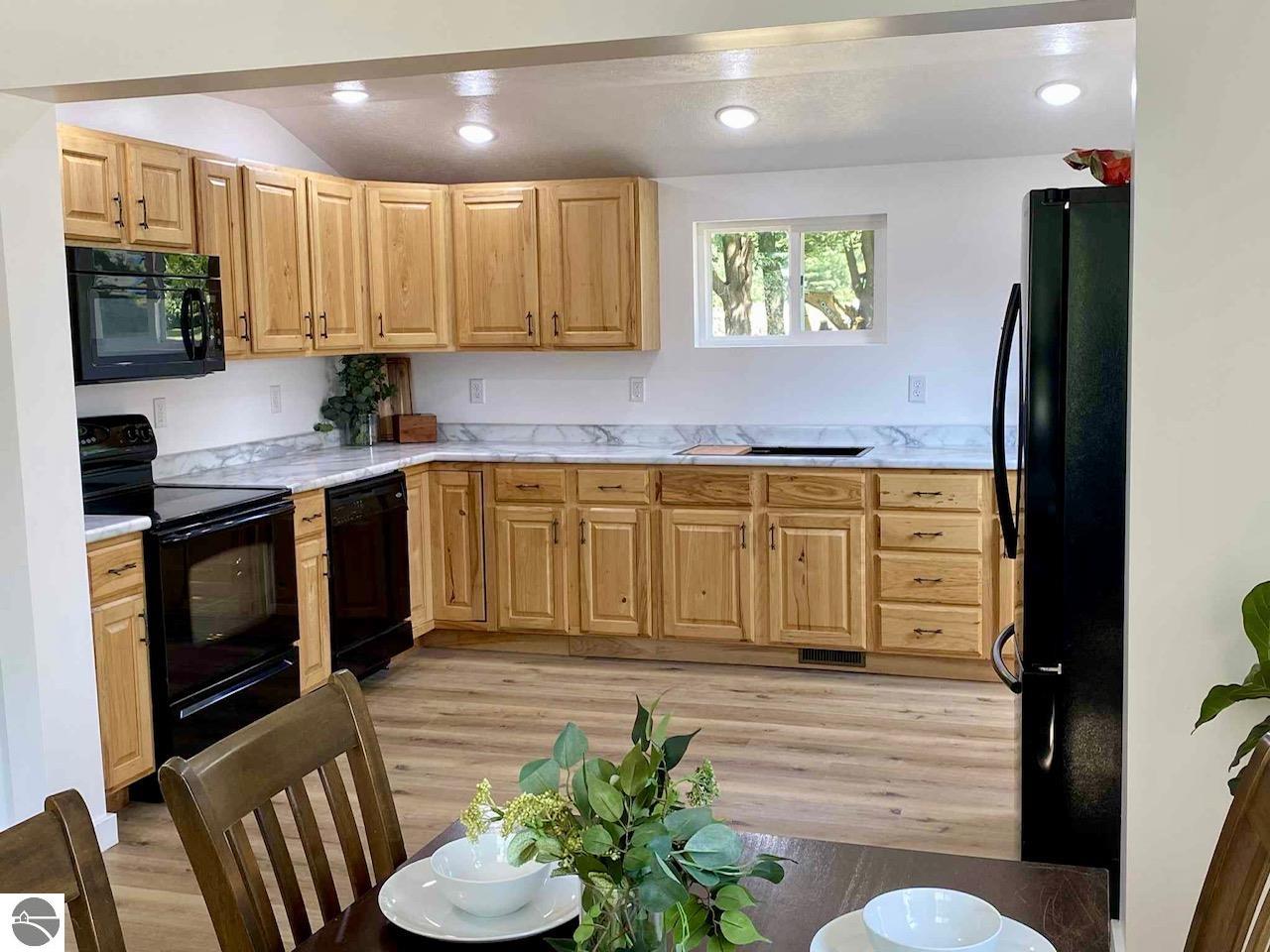 112 N White Street, Marion, MI 49665 — Photo 6