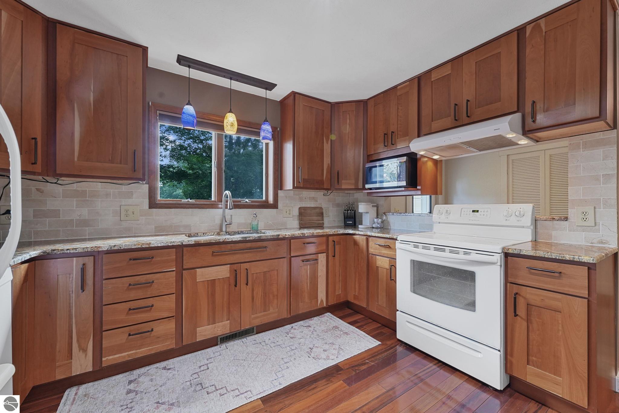 4761 Bartlett, Williamsburg, MI 49690 — Photo 19
