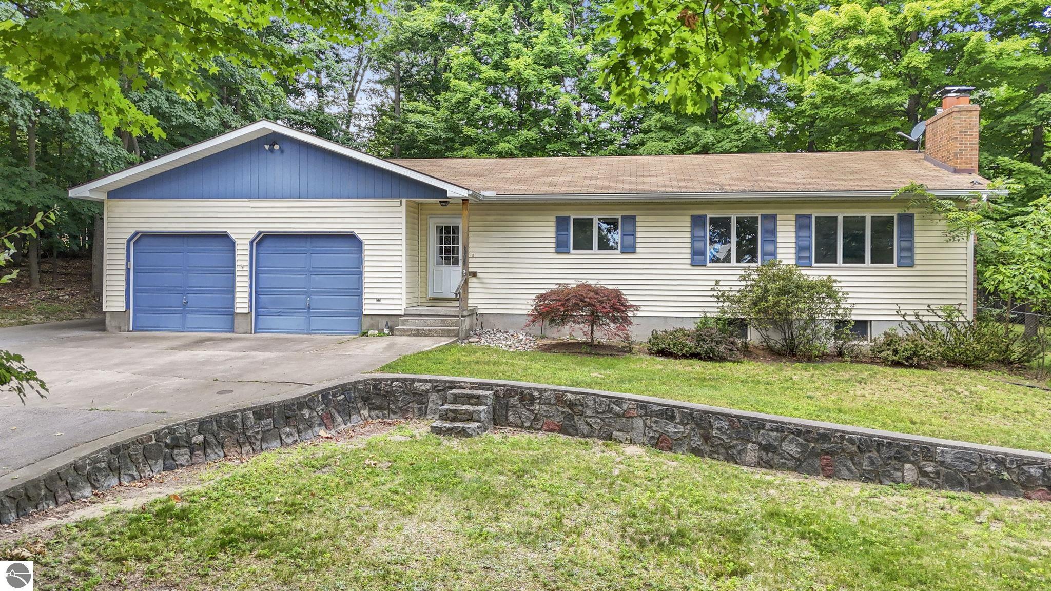 4761 Bartlett, Williamsburg, MI 49690 — Photo 4