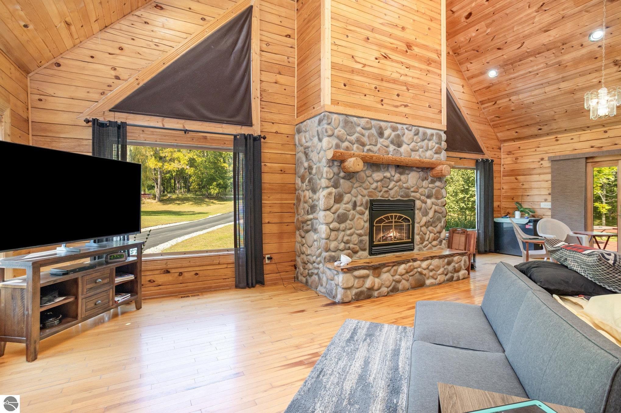 5509 S Littlefield Road, Remus, MI 49340 — Photo 3