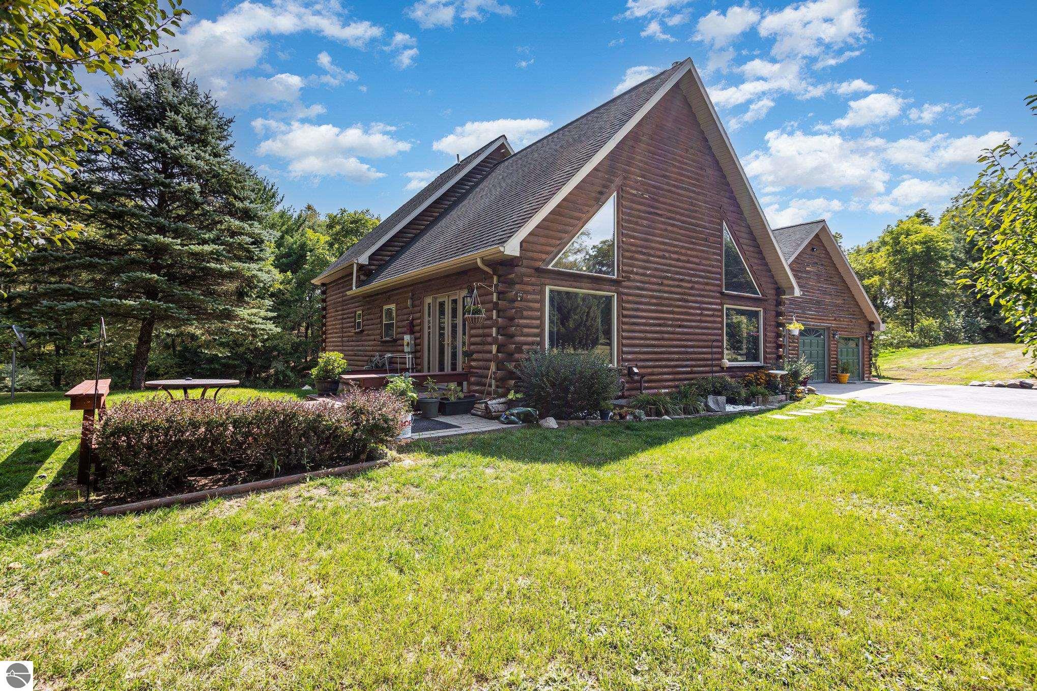 5509 S Littlefield Road, Remus, MI 49340 — Photo 38