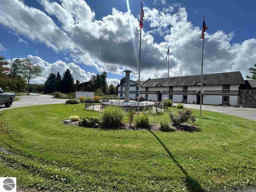 Click to enlarge photo