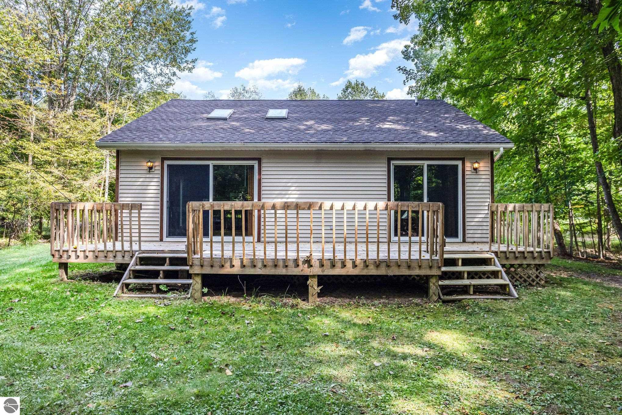 10264 Hardwood Trail, Perrinton, MI 48871 — Photo 2
