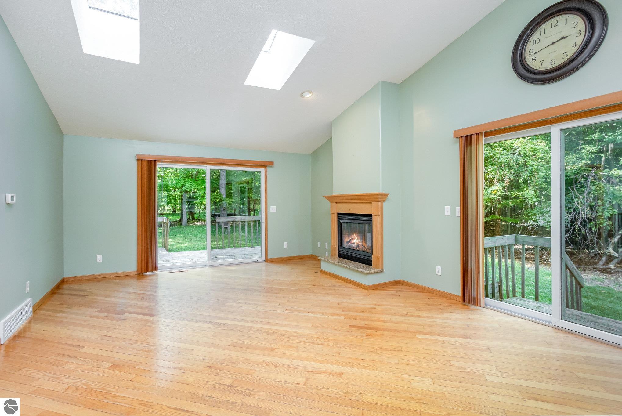 10264 Hardwood Trail, Perrinton, MI 48871 — Photo 3
