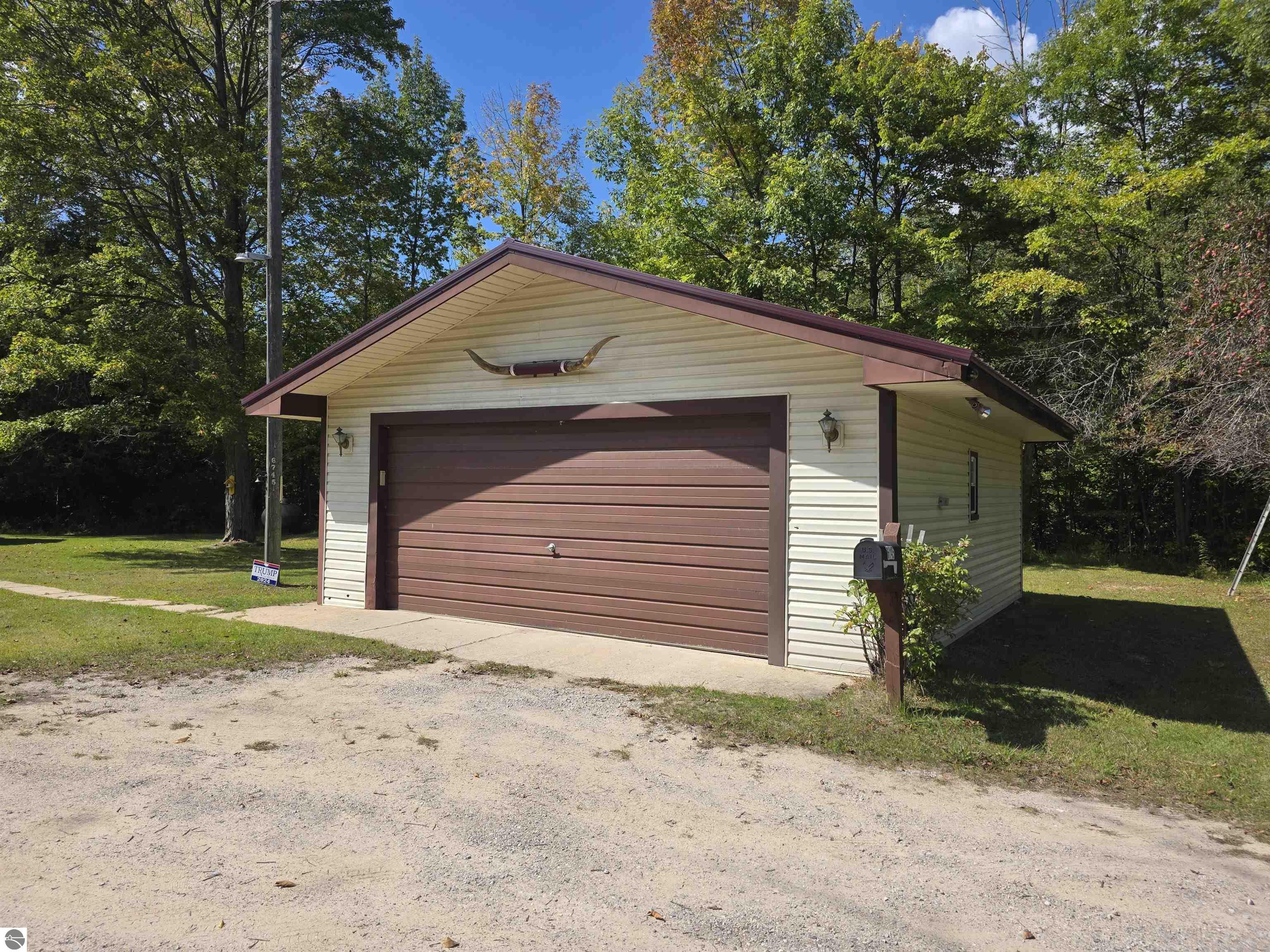 6745 Terry Lane, Hale, MI 48739 — Photo 11