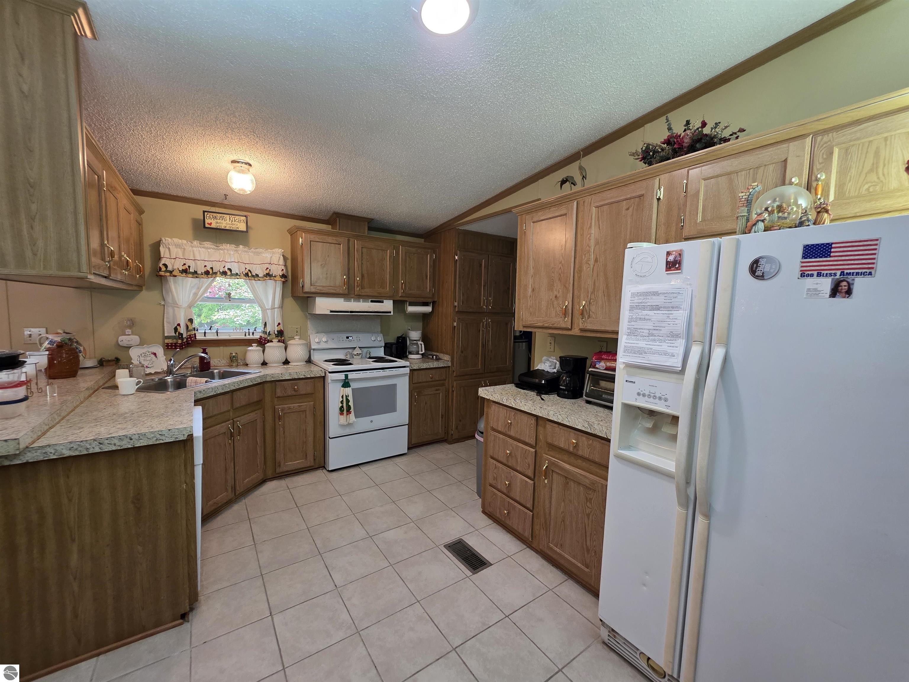 6745 Terry Lane, Hale, MI 48739 — Photo 16