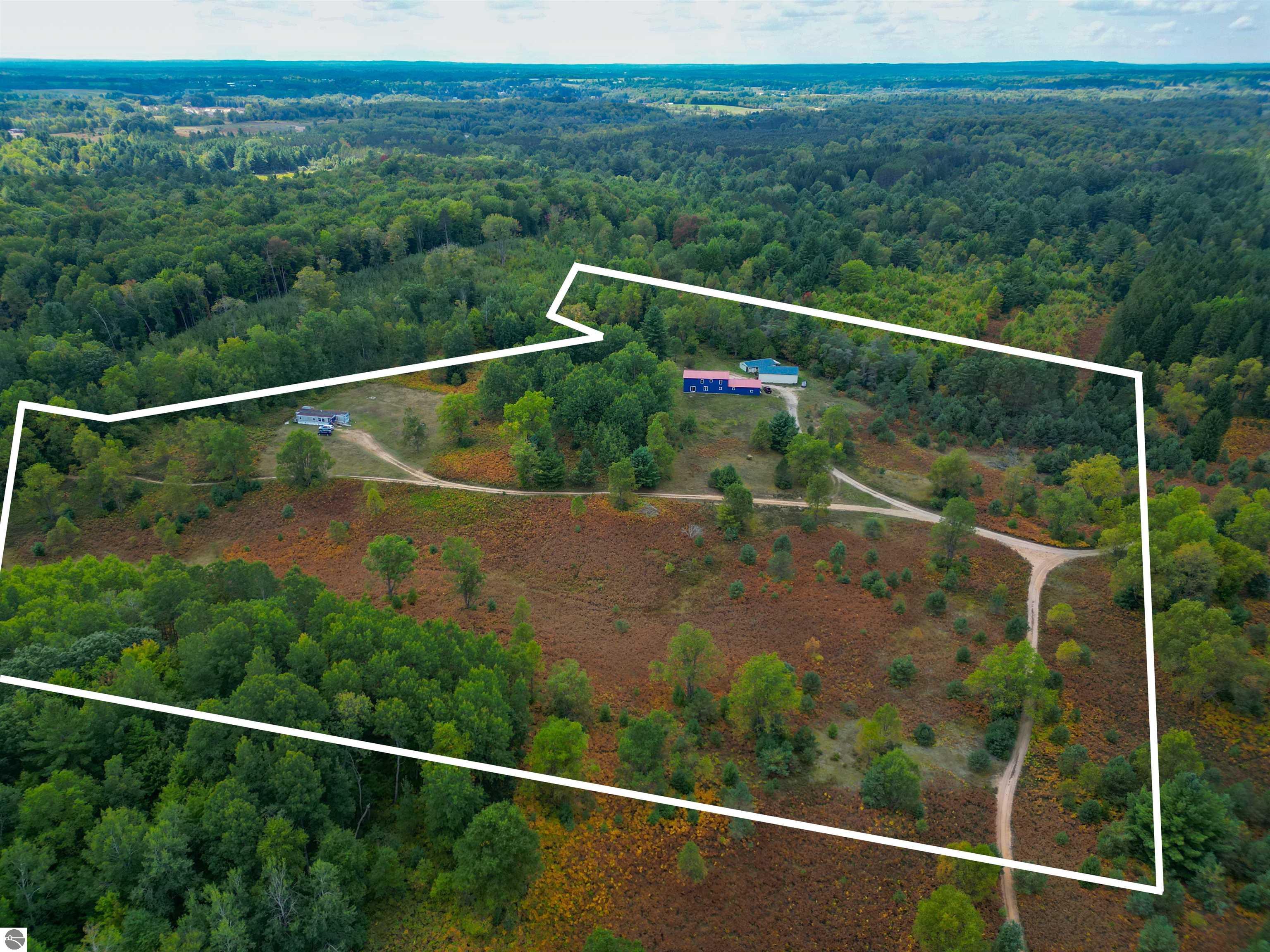 16989 17 Mile Road, Leroy, MI 49655 — Photo 2