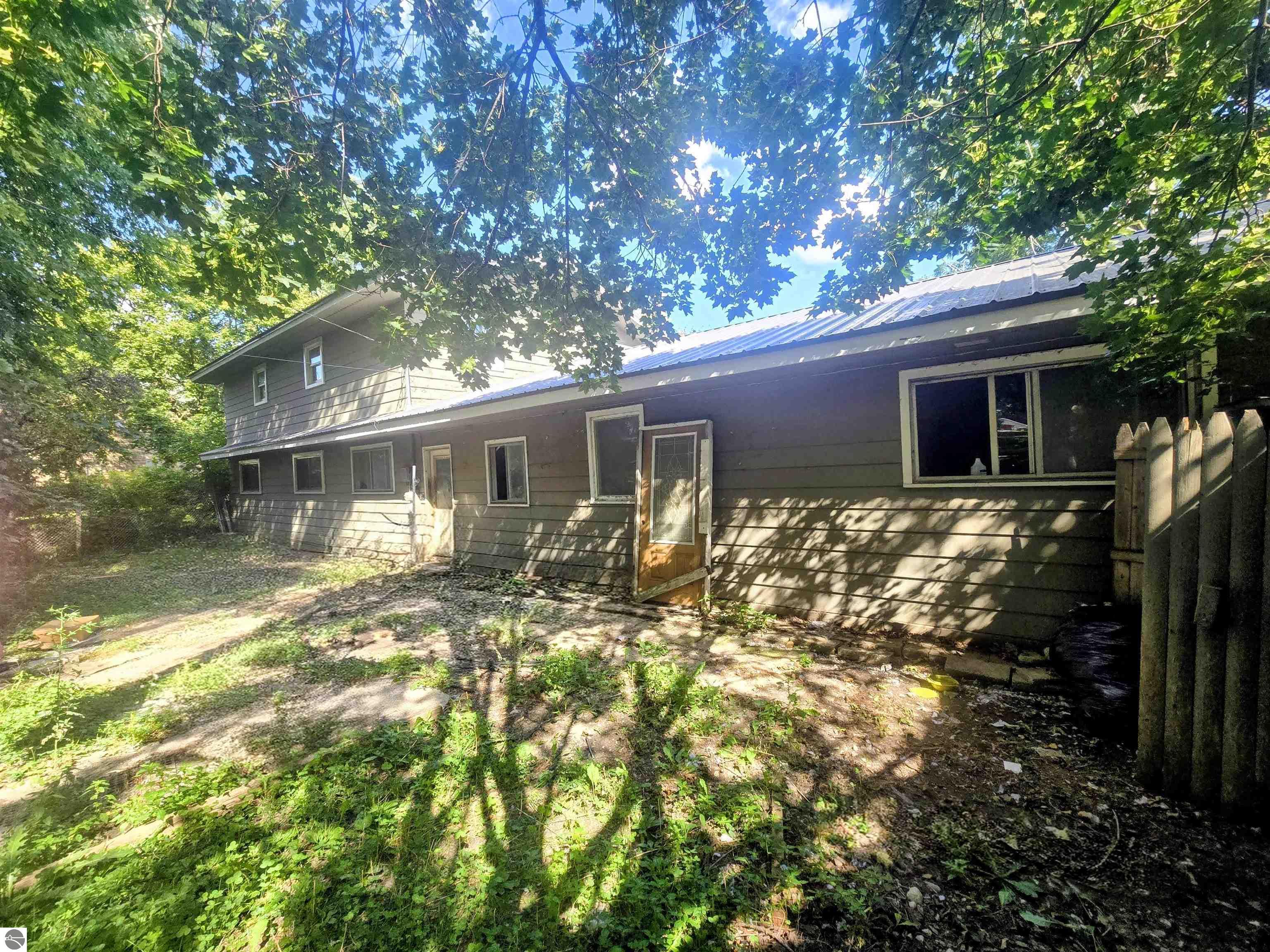 415 N Pine River Street, Ithaca, MI 48847 — Photo 4