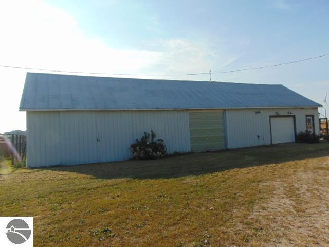 2079 W Hayes Road, Ithaca, MI 48847 — Photo 4
