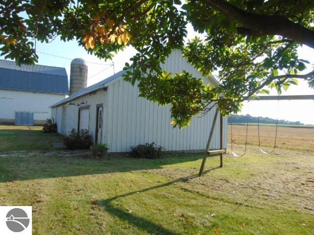 2079 W Hayes Road, Ithaca, MI 48847 — Photo 61