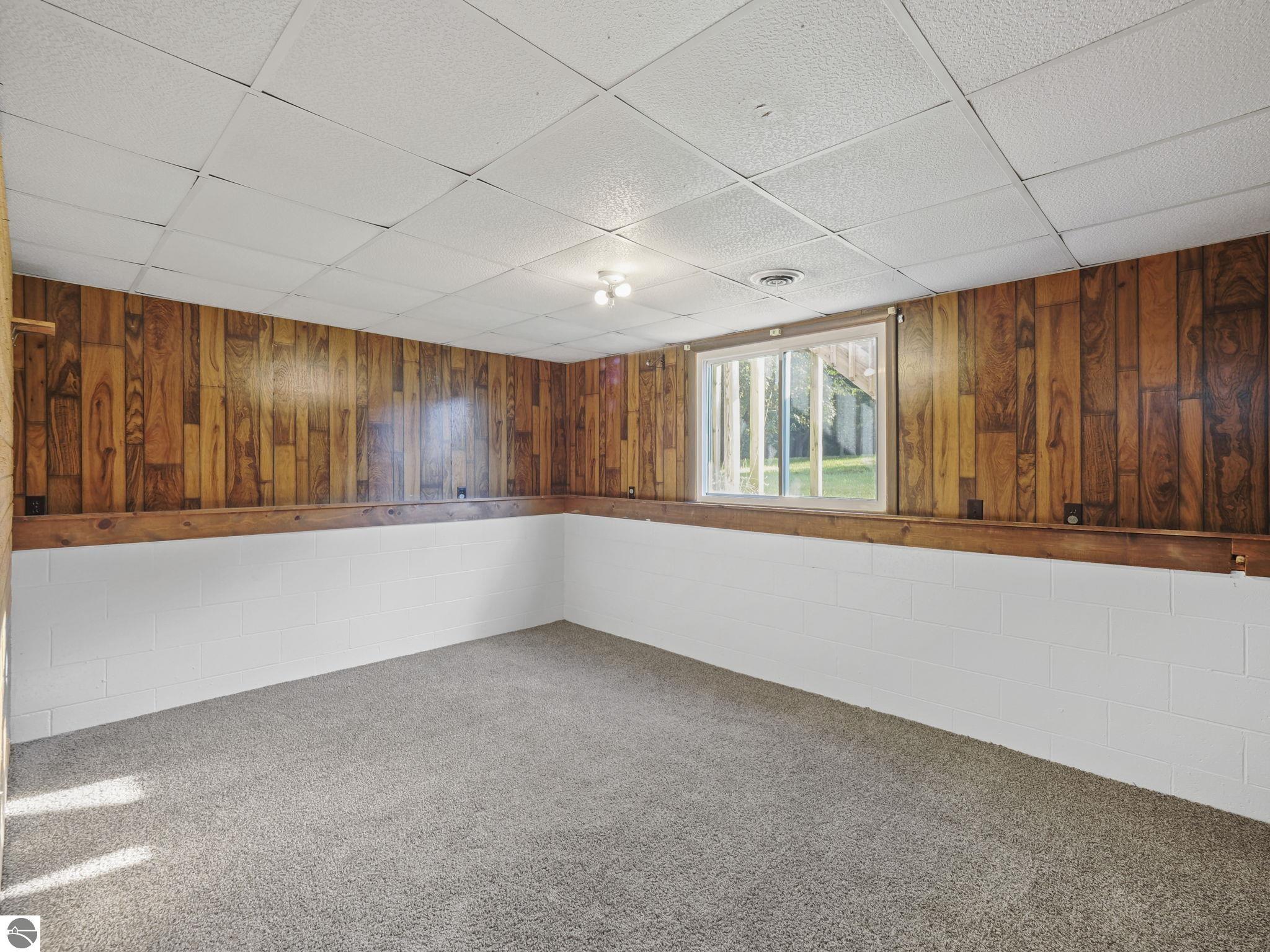 7613 Lake Ann Road, Lake Ann, MI 49650 — Photo 32