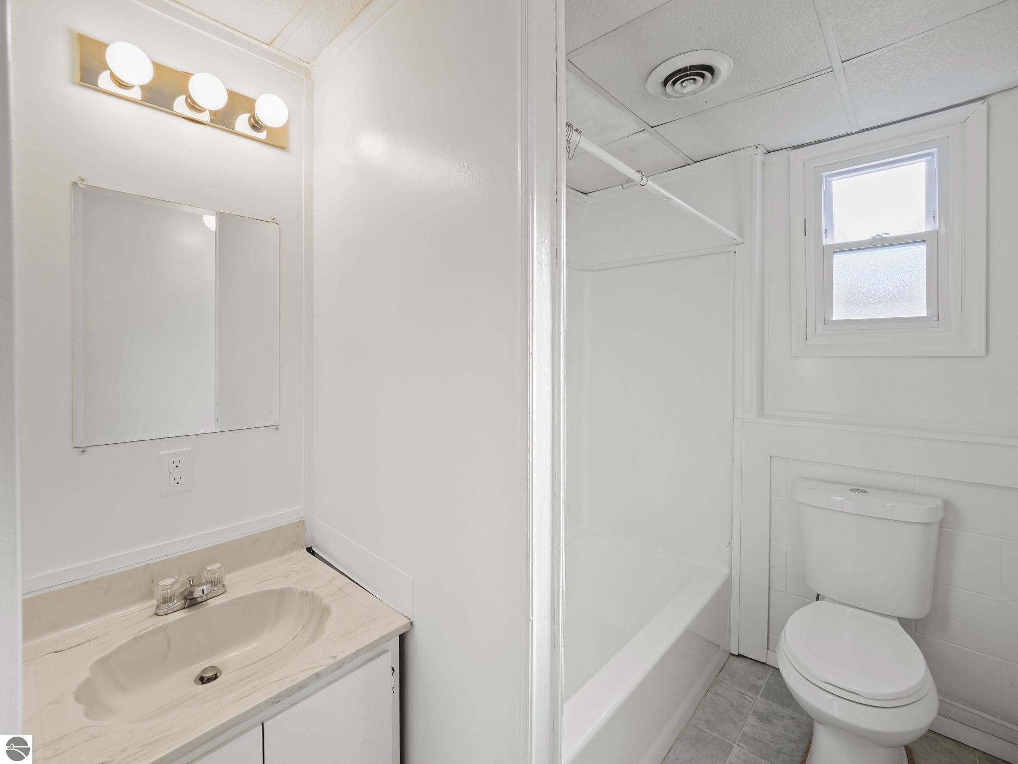 7613 Lake Ann Road, Lake Ann, MI 49650 — Photo 40