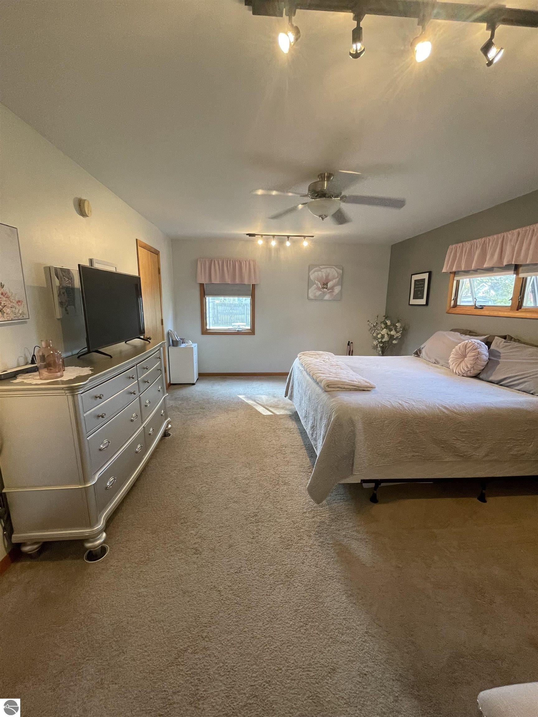 213 Alice Street, East Tawas, MI 48730 — Photo 18