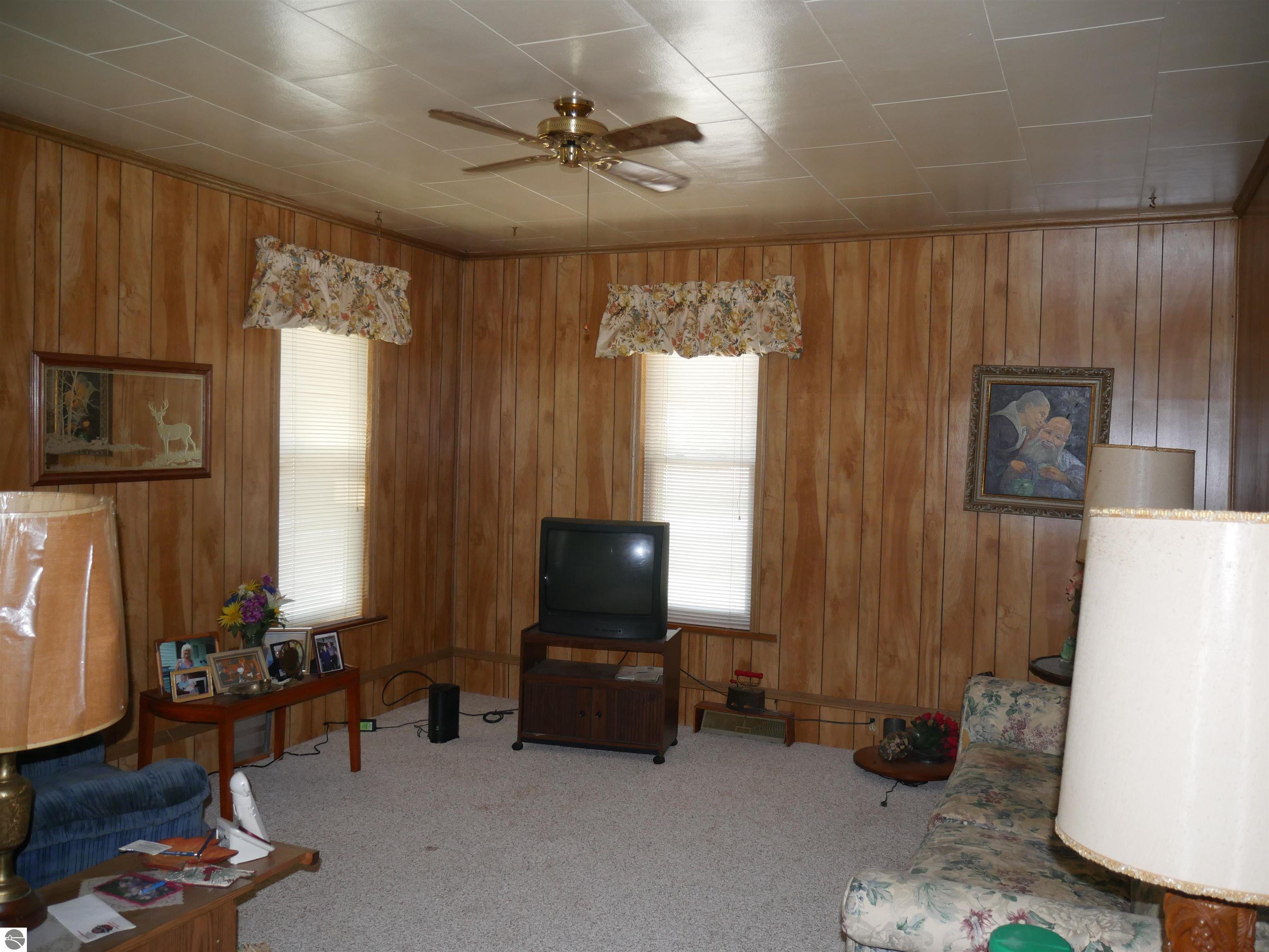 412 Locke Street, East Tawas, MI 48730 — Photo 2