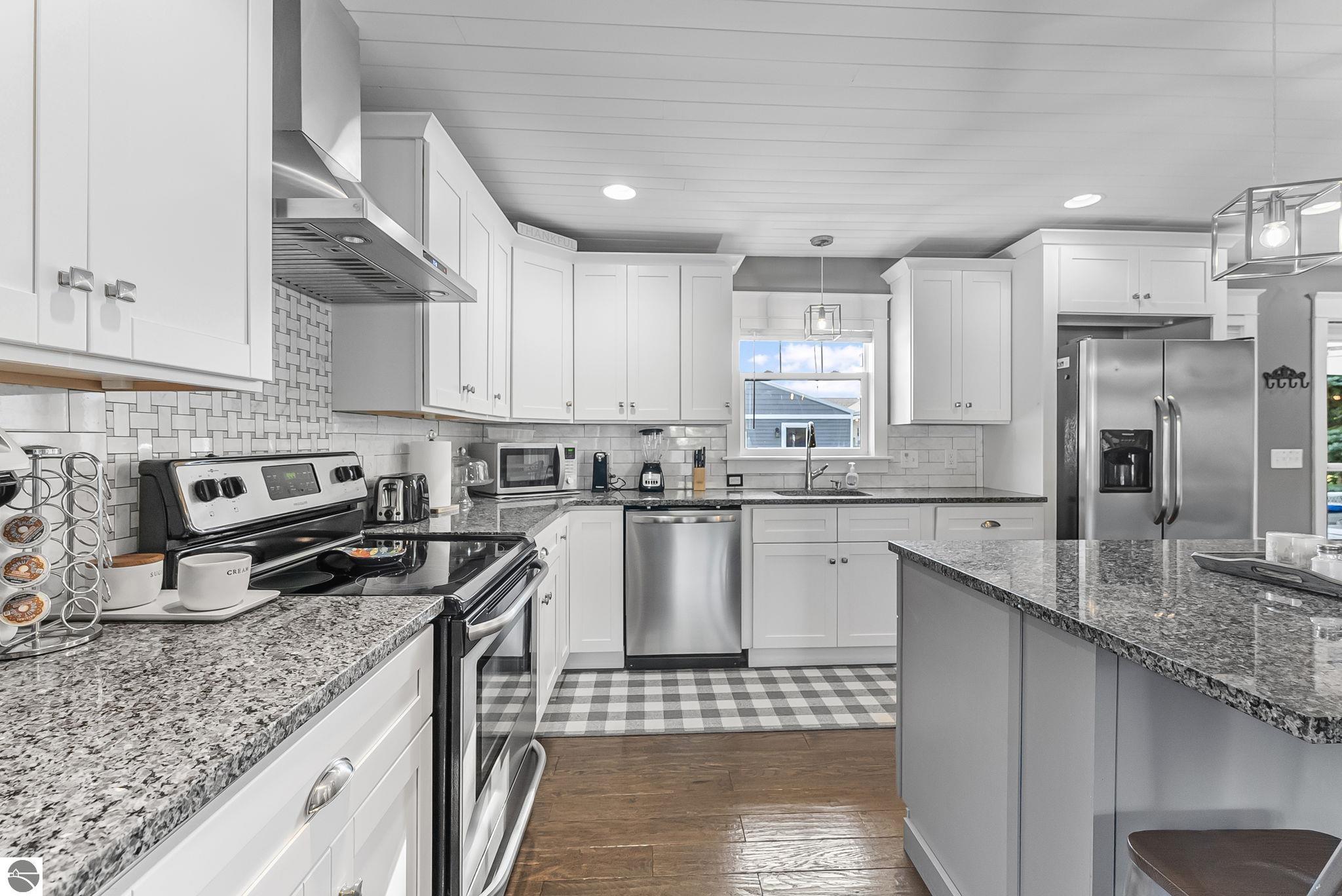 405 Cedar Street, Elk Rapids, MI 49629 — Photo 11