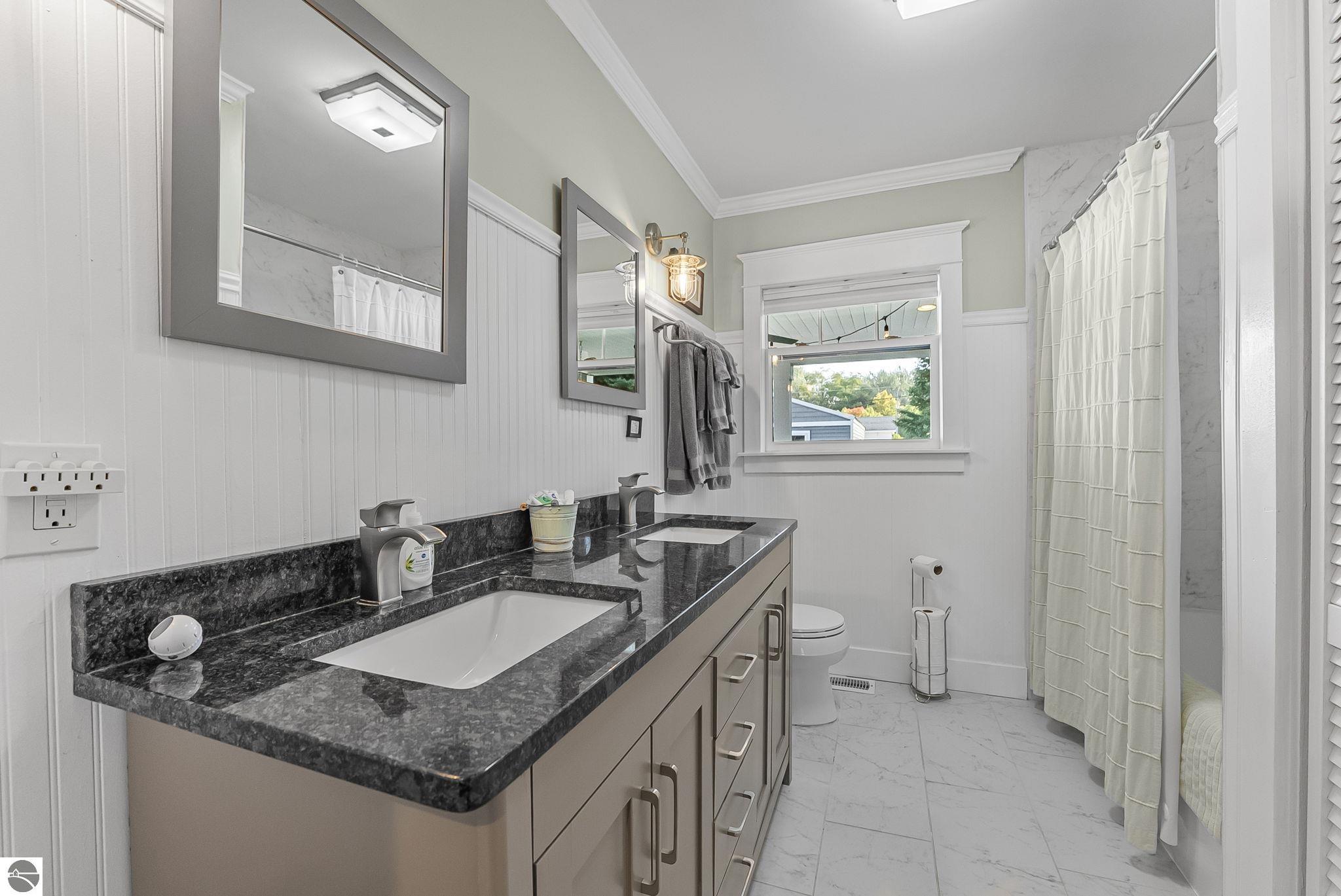 405 Cedar Street, Elk Rapids, MI 49629 — Photo 21