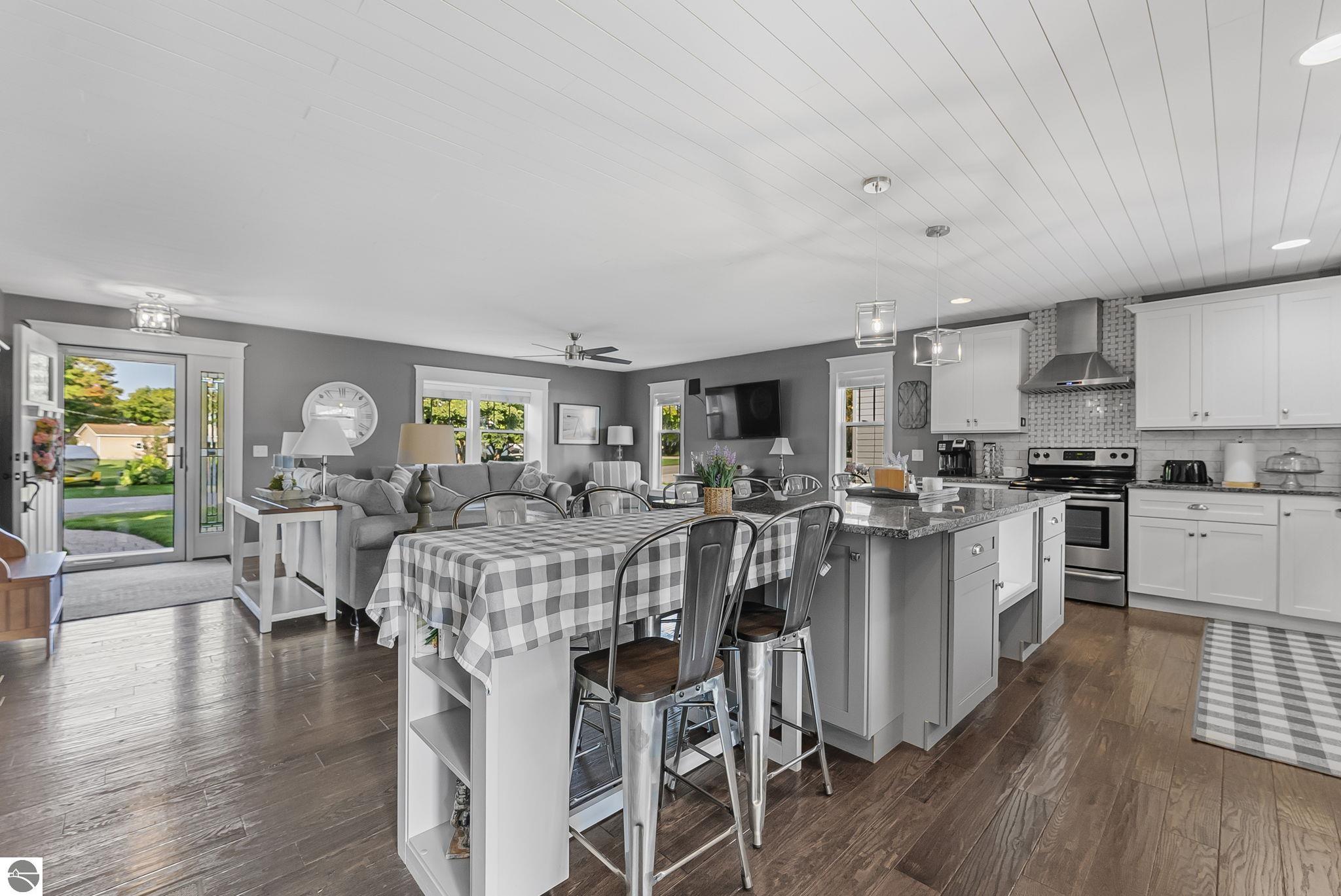 405 Cedar Street, Elk Rapids, MI 49629 — Photo 8