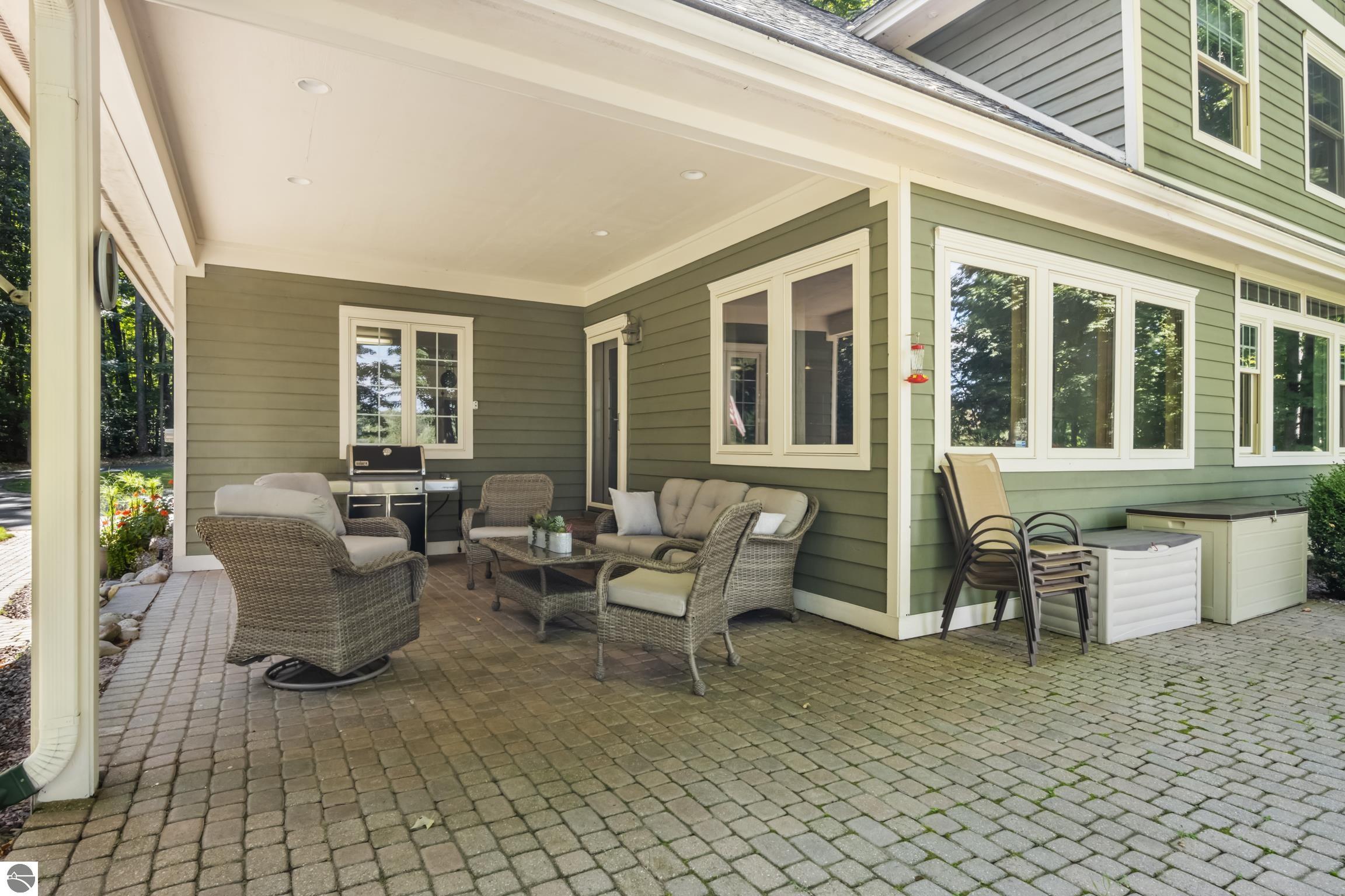 Click to enlarge photo