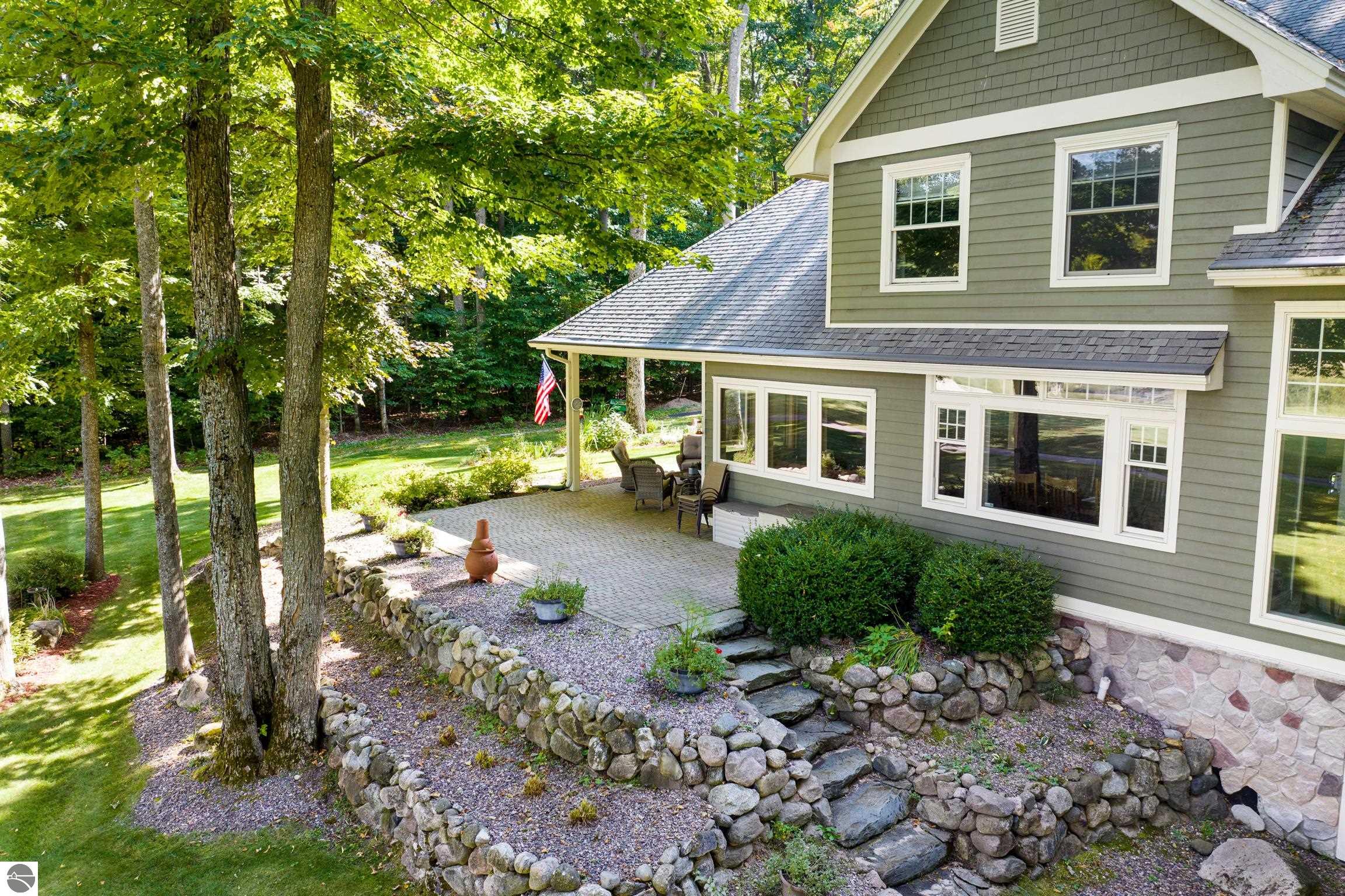 Click to enlarge photo