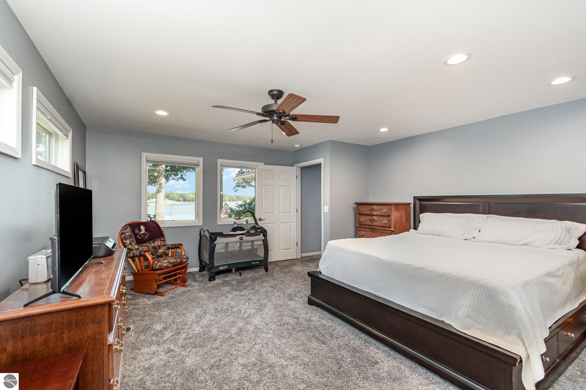 11784 S Shore Drive, Lake, MI 48632 — Photo 17
