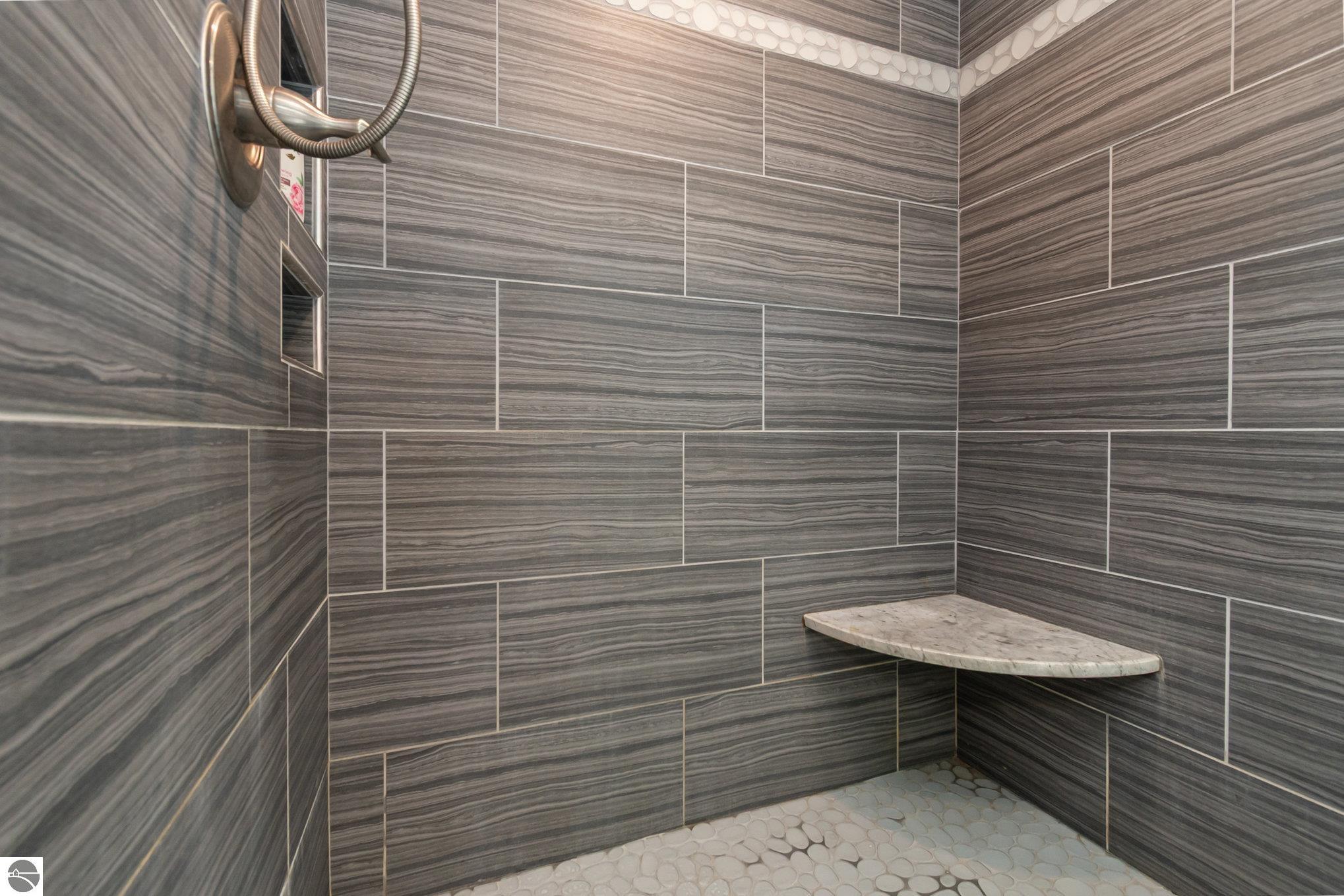 11784 S Shore Drive, Lake, MI 48632 — Photo 21