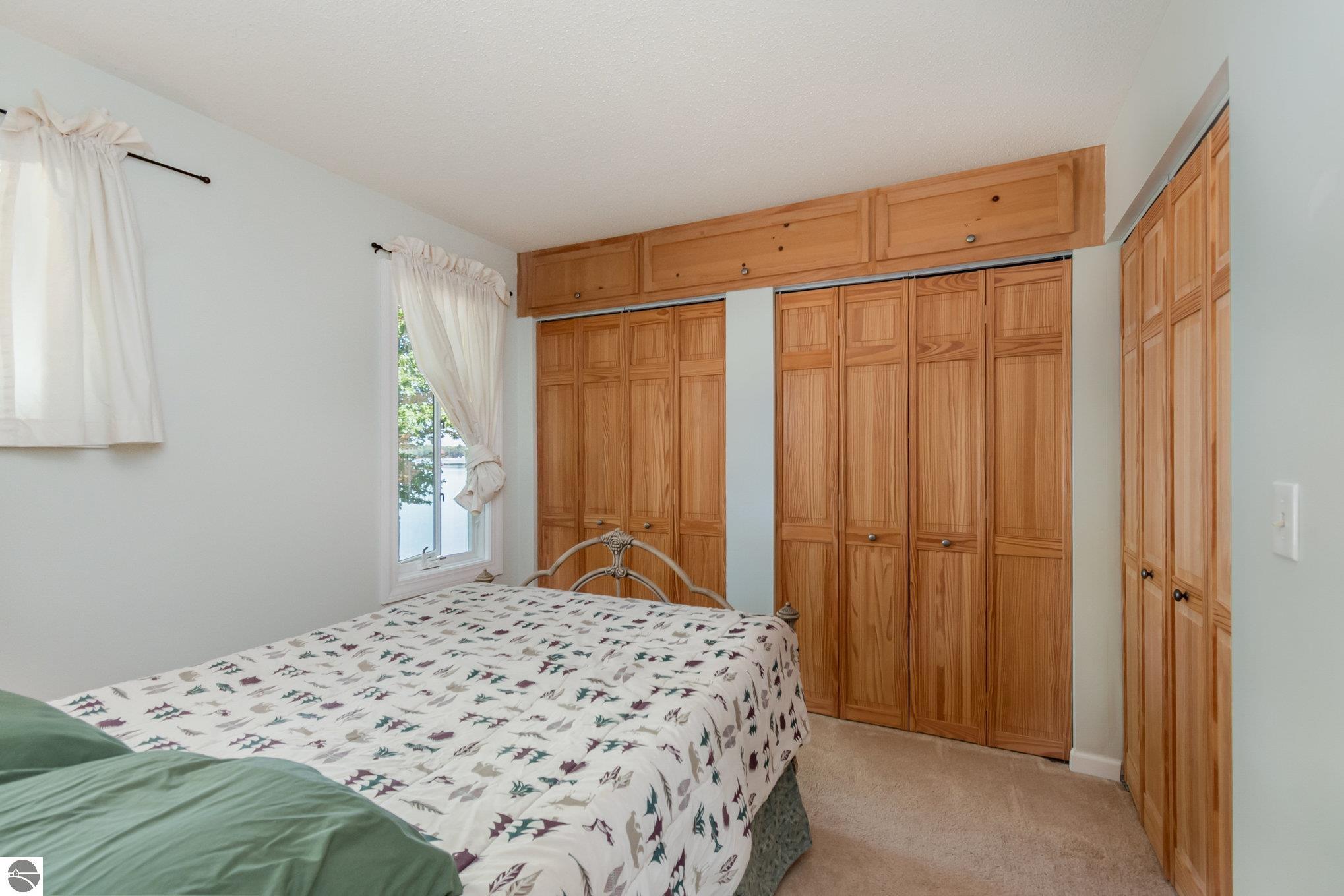 11784 S Shore Drive, Lake, MI 48632 — Photo 27