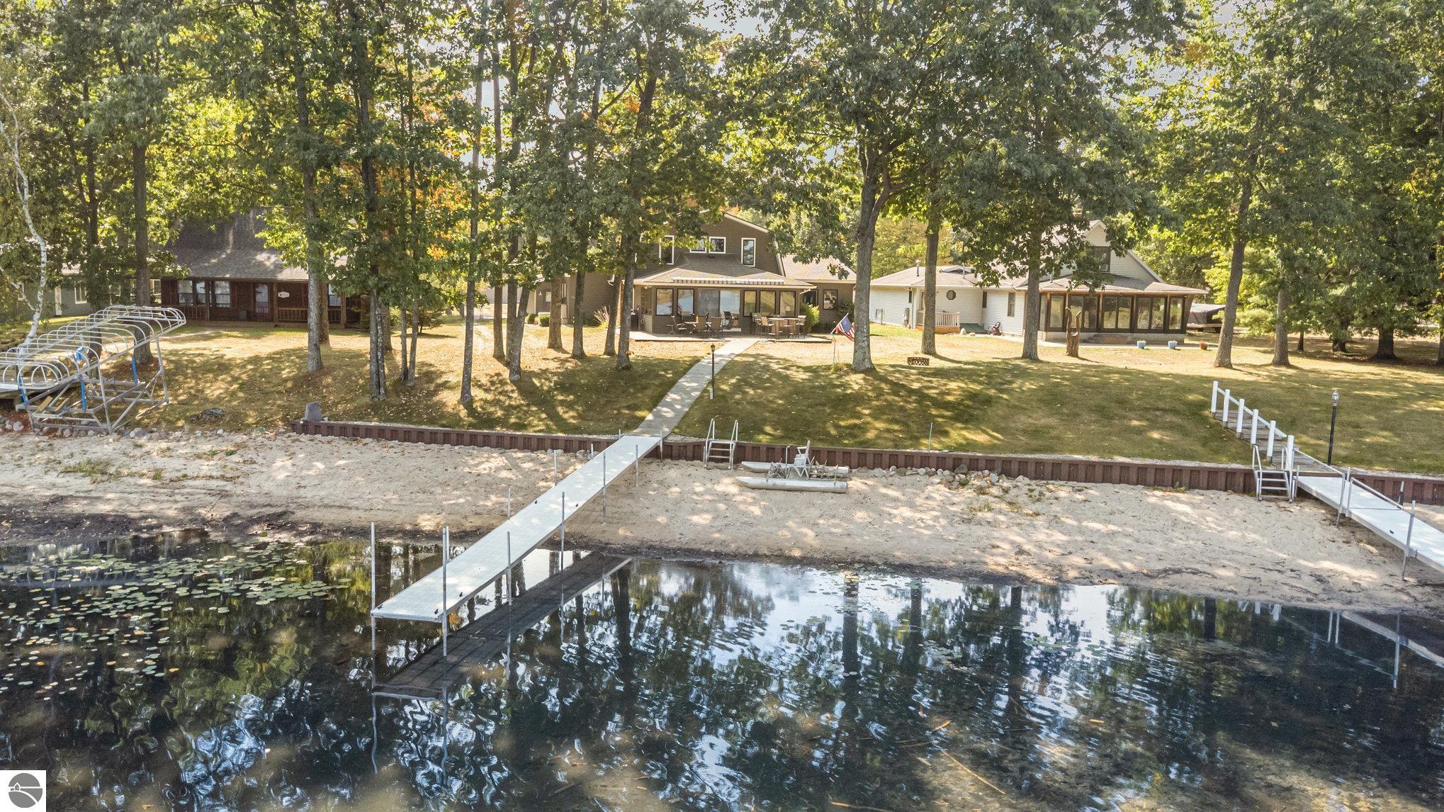 11784 S Shore Drive, Lake, MI 48632 — Photo 38