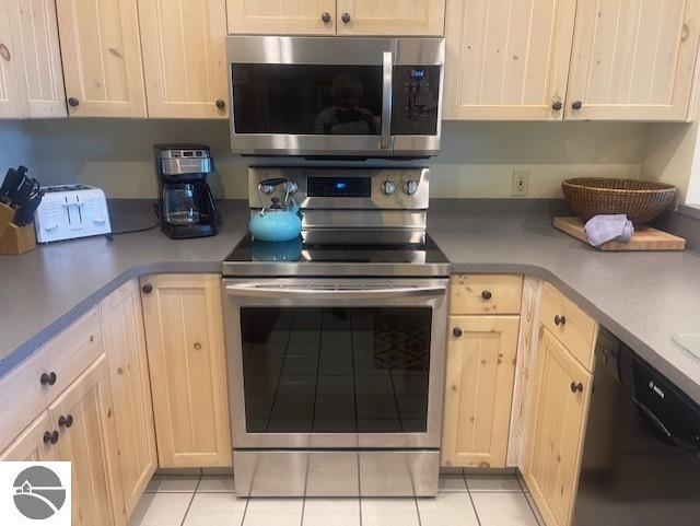 8C Brook Hill, Condo, Glen Arbor, MI 49636 — Photo 6