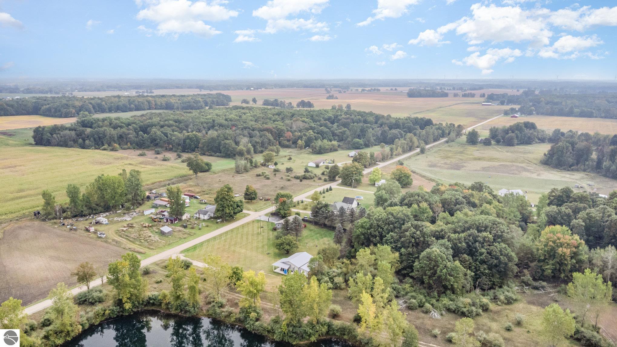 2815 N Osborn Road, Sumner, MI 48889 — Photo 30