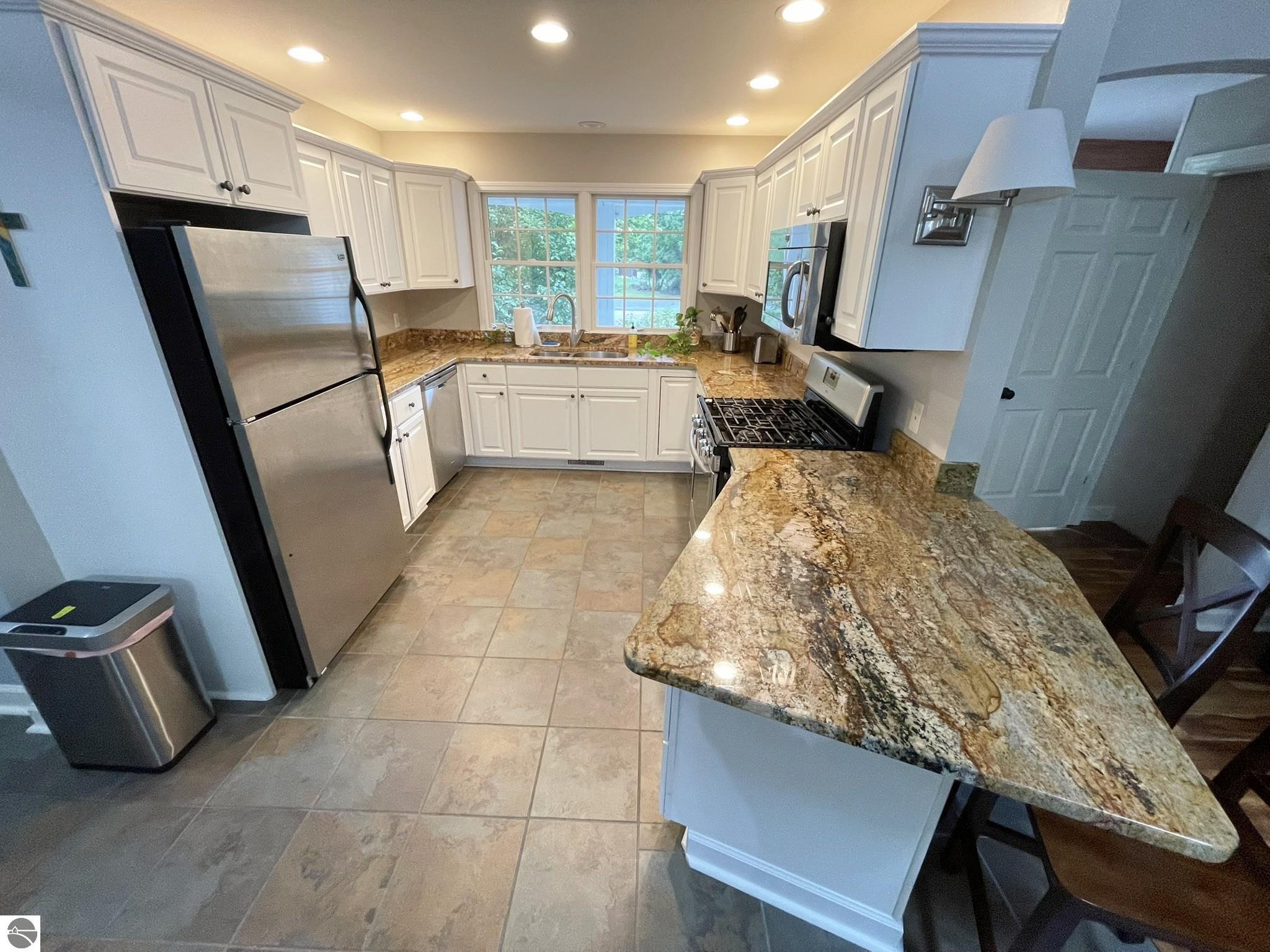 6417 E Harbor, Elk Rapids, MI 49629 — Photo 2