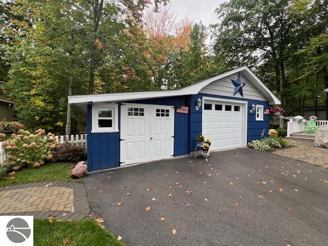 1522 Douglas Drive, Tawas City, MI 48730 — Photo 16