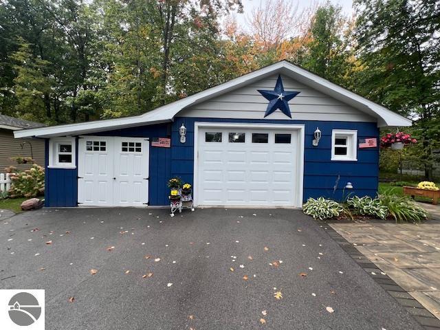 1522 Douglas Drive, Tawas City, MI 48730 — Photo 20
