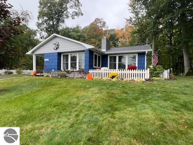 1522 Douglas Drive, Tawas City, MI 48730 — Photo 3