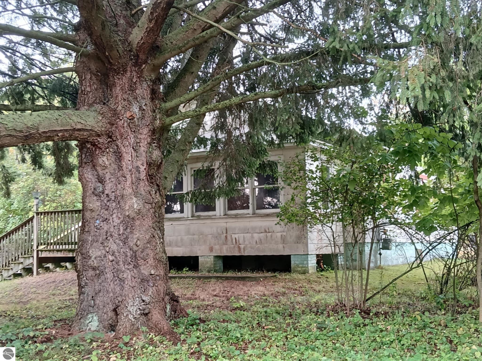 518 9th Avenue, Tawas City, MI 48763 — Photo 18